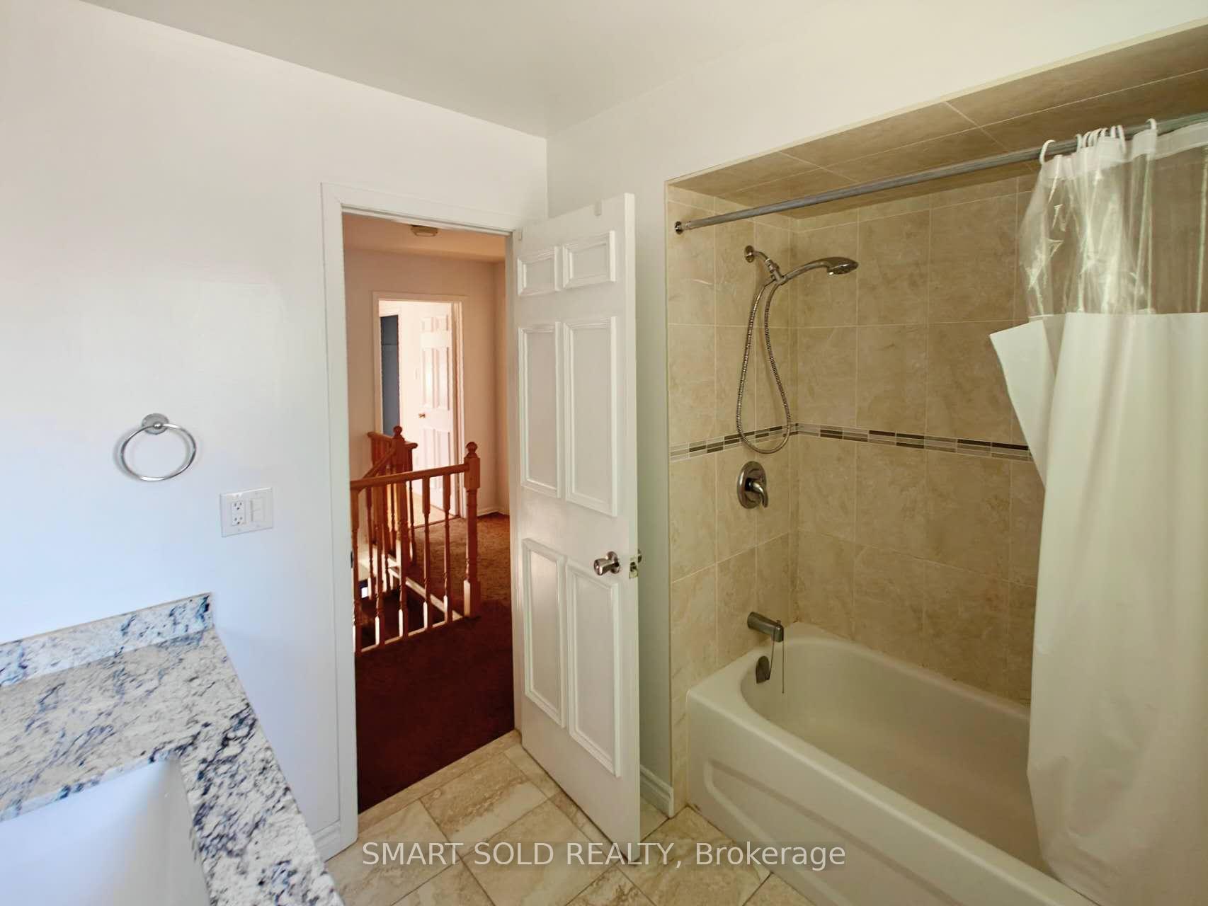 Photo 15 of 67 Emmeloord Crescent, Markham, Unionville — HOMEH