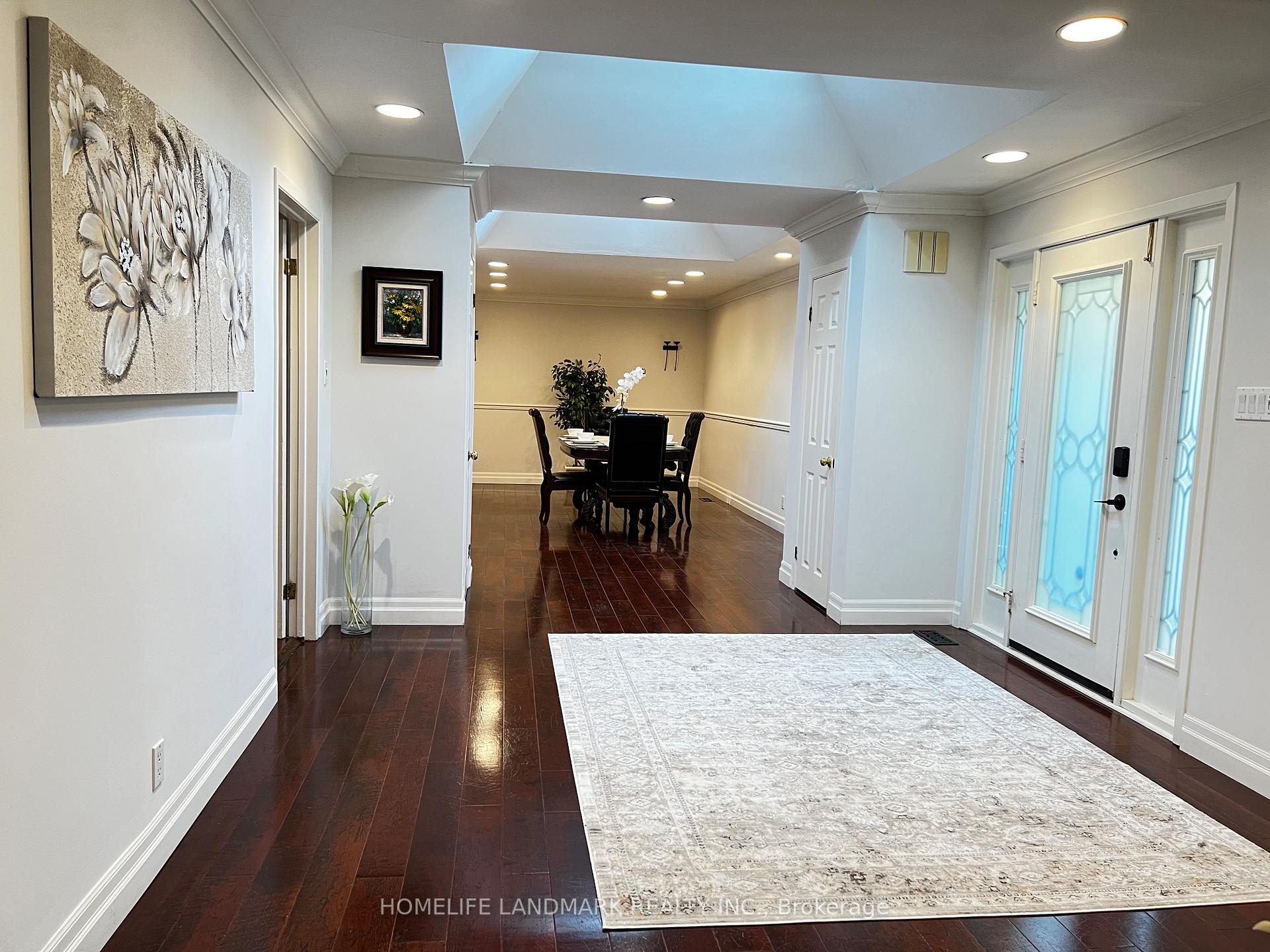 Photo 1 of 2301 Bennington Gate, Oakville, Ford — HOMEH