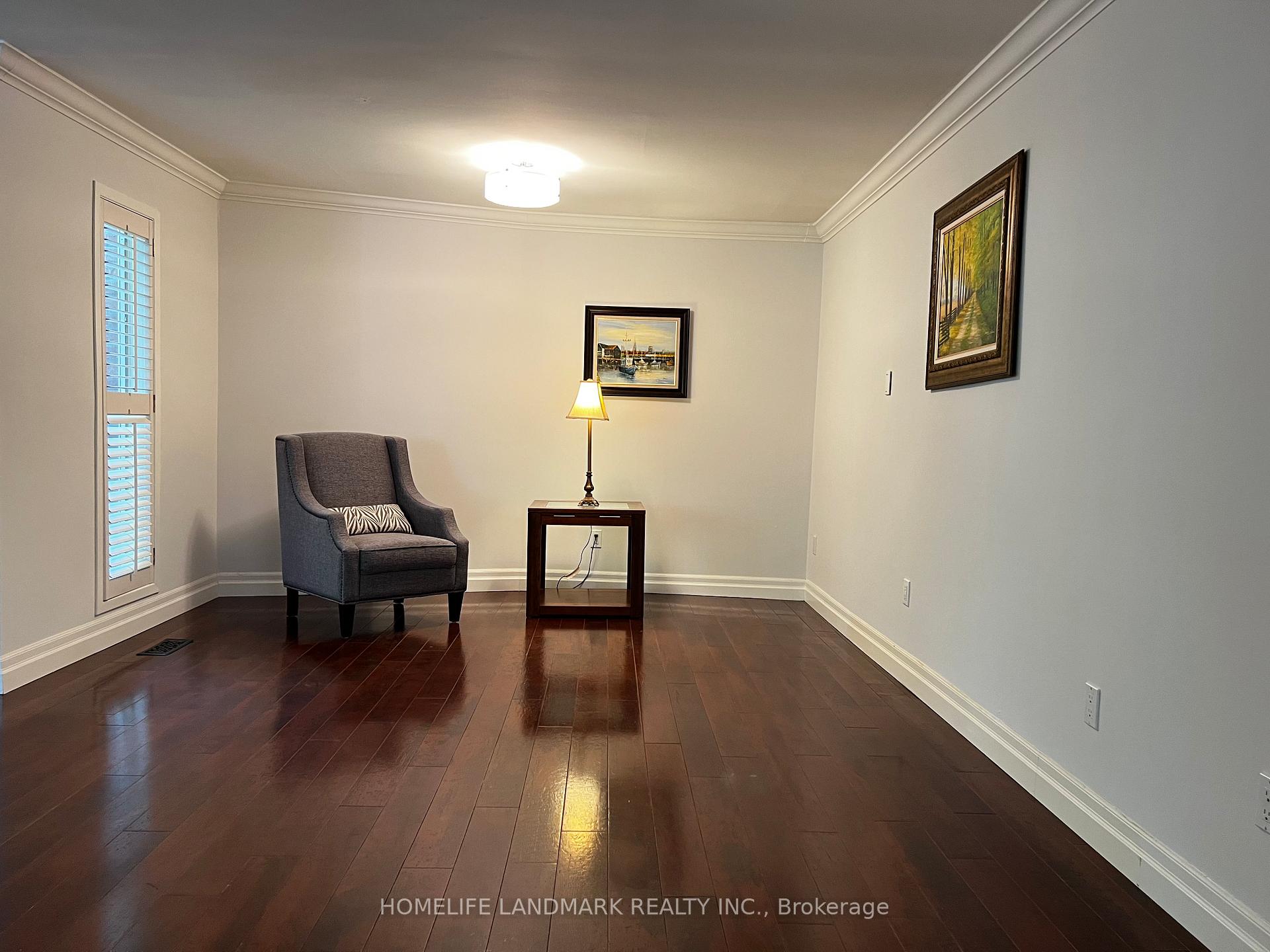 Photo 6 of 2301 Bennington Gate, Oakville, Ford — HOMEH