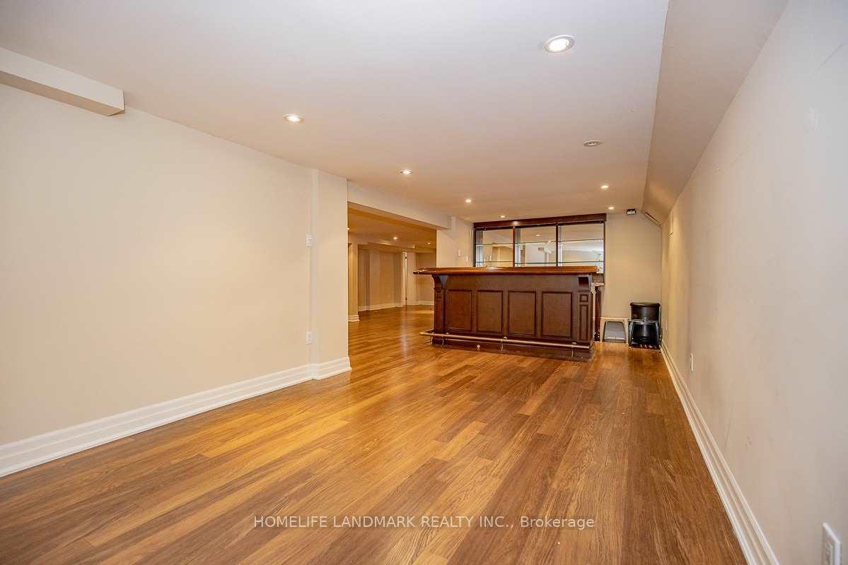 Photo 23 of 2301 Bennington Gate, Oakville, Ford — HOMEH
