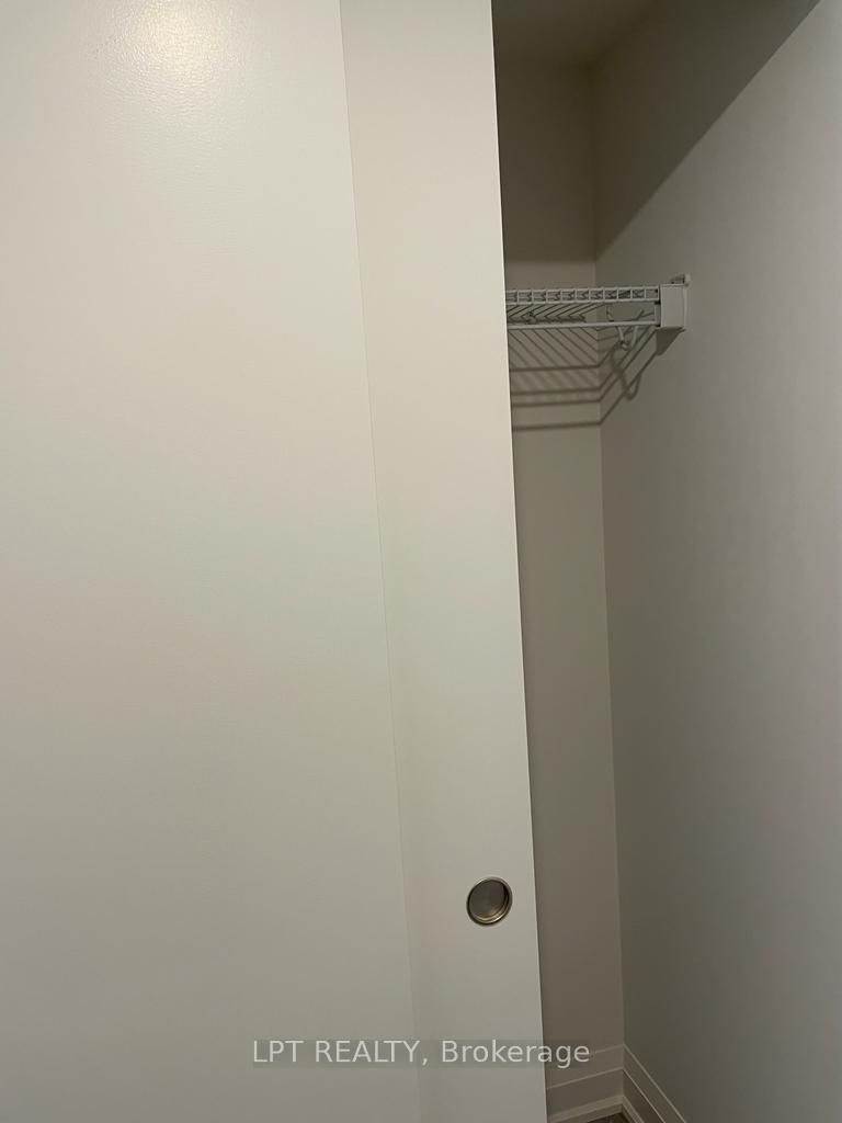 Photo 8 of Unit 218, 58 Lakeside Terrace, Barrie, Little Lake — HOMEH