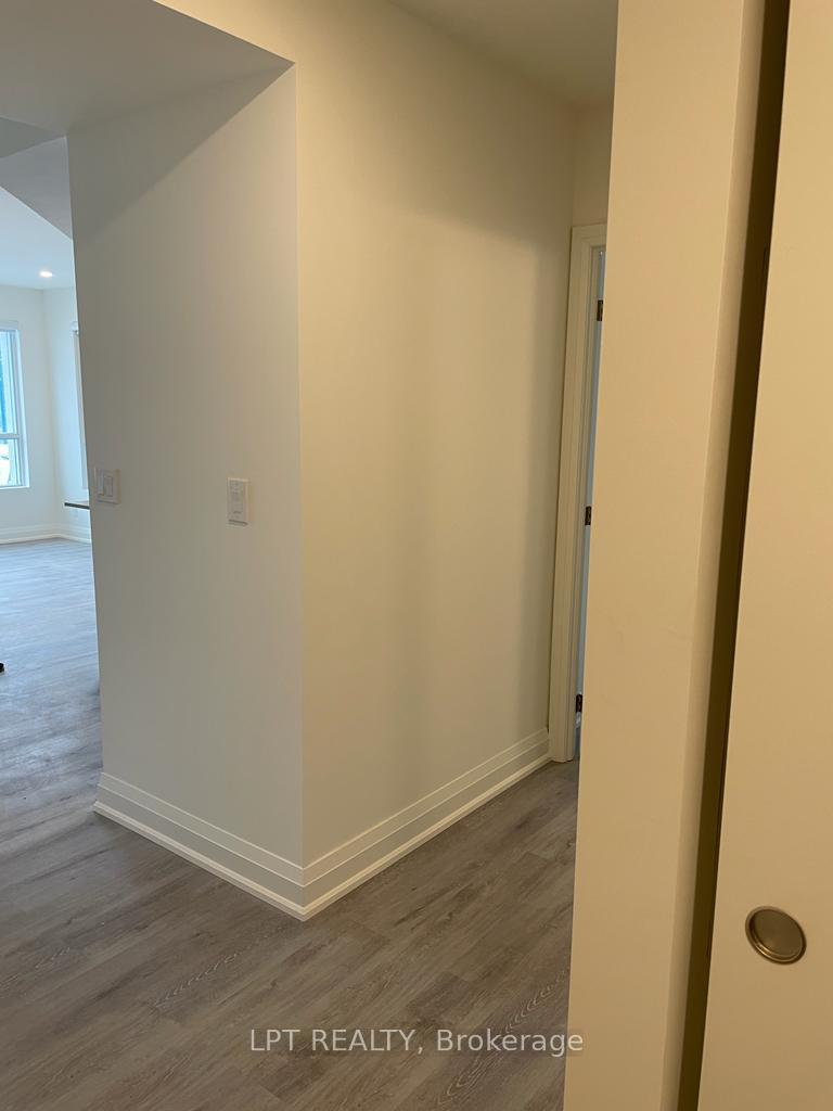Photo 9 of Unit 218, 58 Lakeside Terrace, Barrie, Little Lake — HOMEH