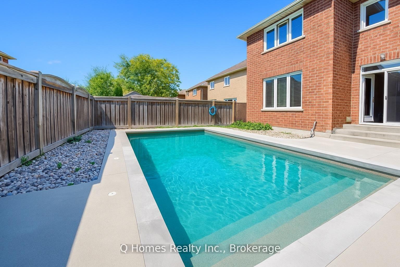 Photo 34 of 33 Graihawk Drive, Barrie, Ardagh — HOMEH