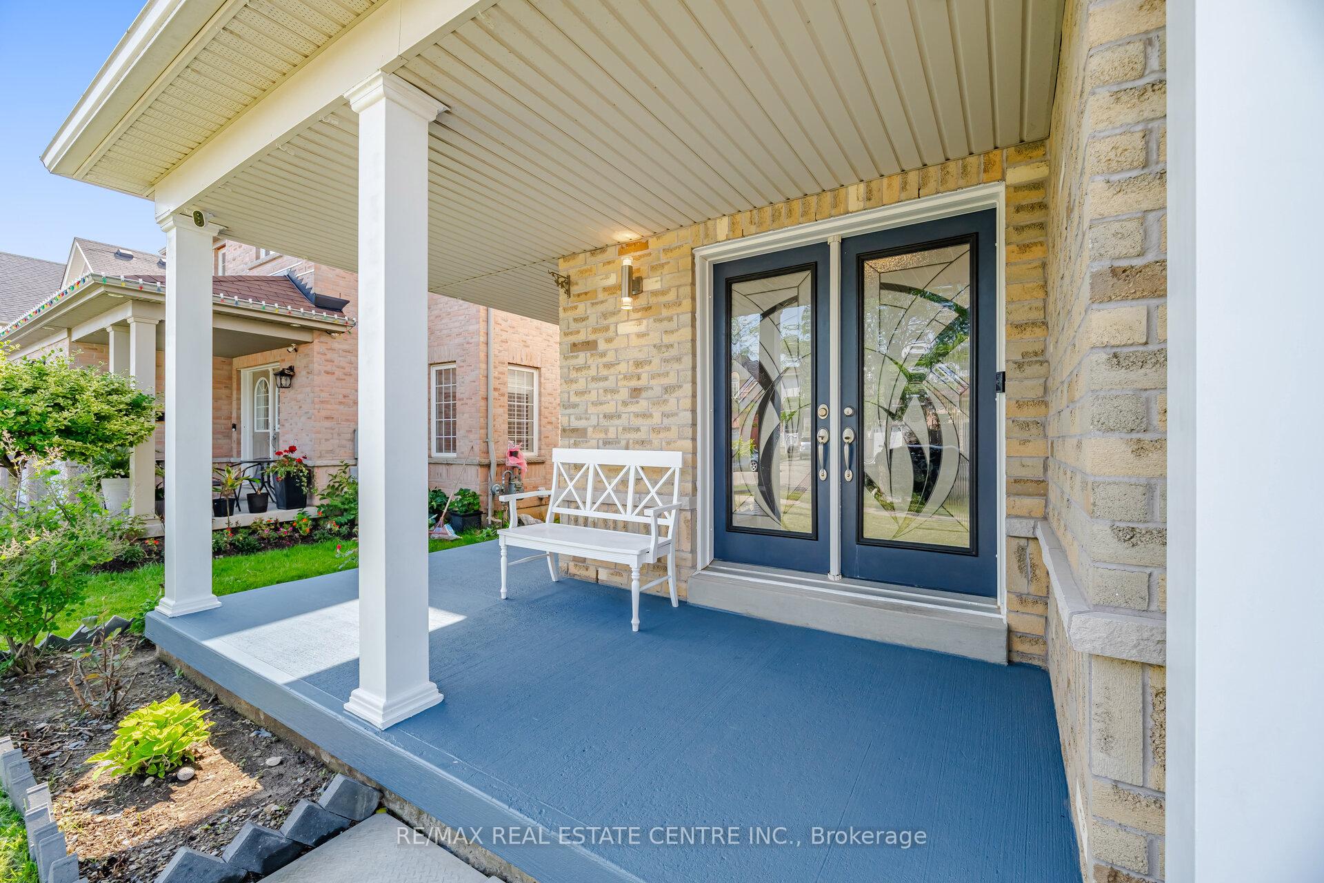 Photo 4 of 71 Barrett Avenue, Brantford, Echo Place — HOMEH