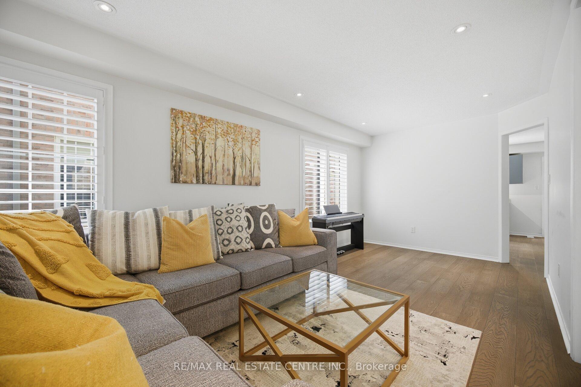 Photo 8 of 71 Barrett Avenue, Brantford, Echo Place — HOMEH
