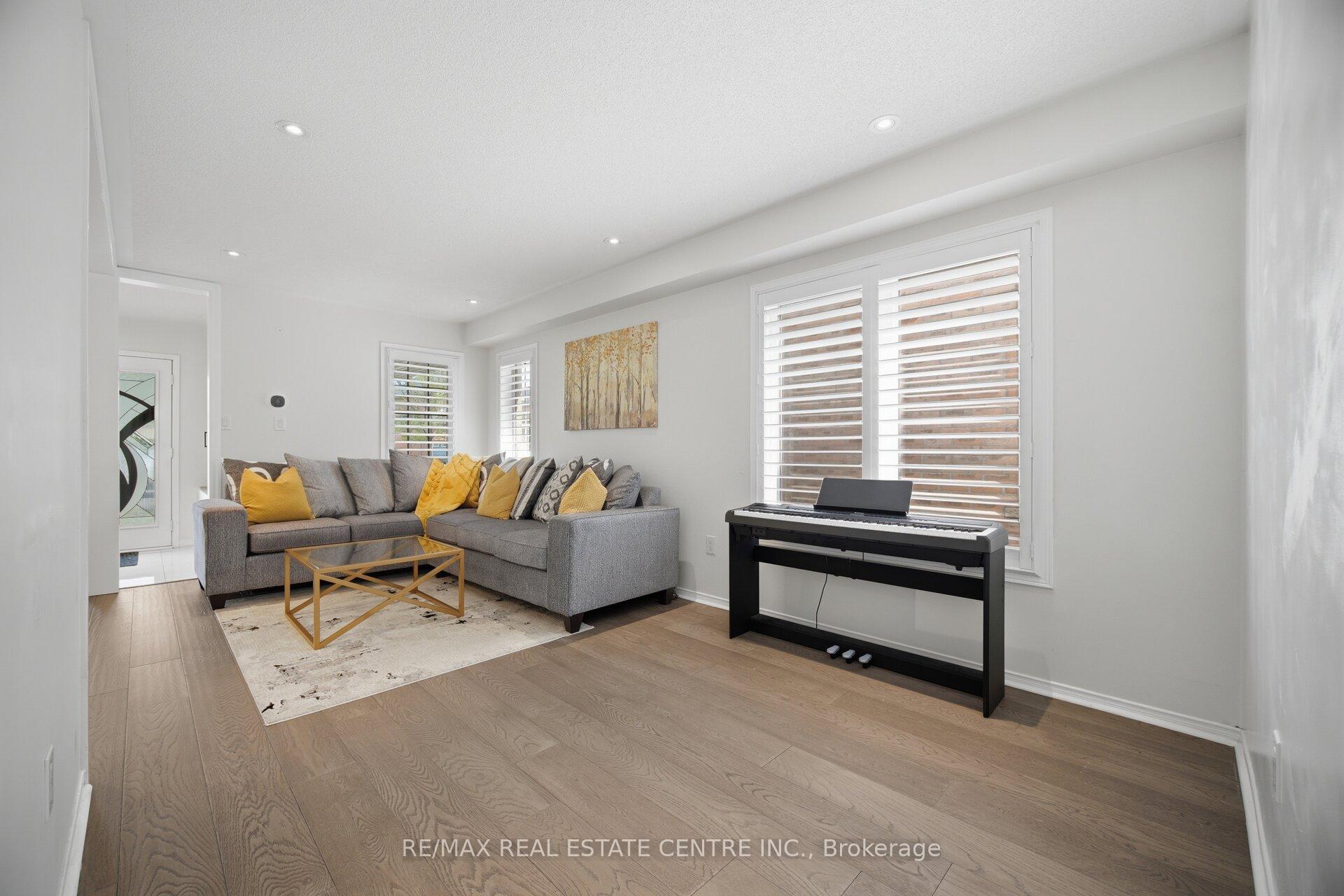 Photo 9 of 71 Barrett Avenue, Brantford, Echo Place — HOMEH
