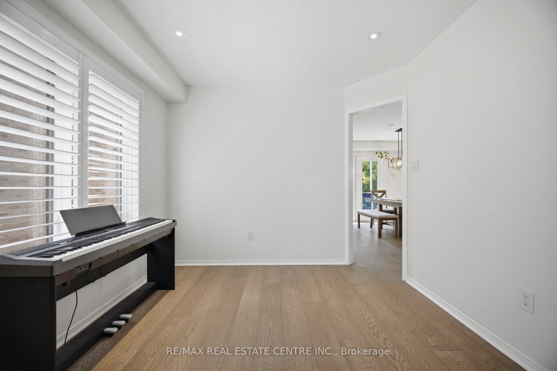 Photo 11 of 71 Barrett Avenue, Brantford, Echo Place — HOMEH