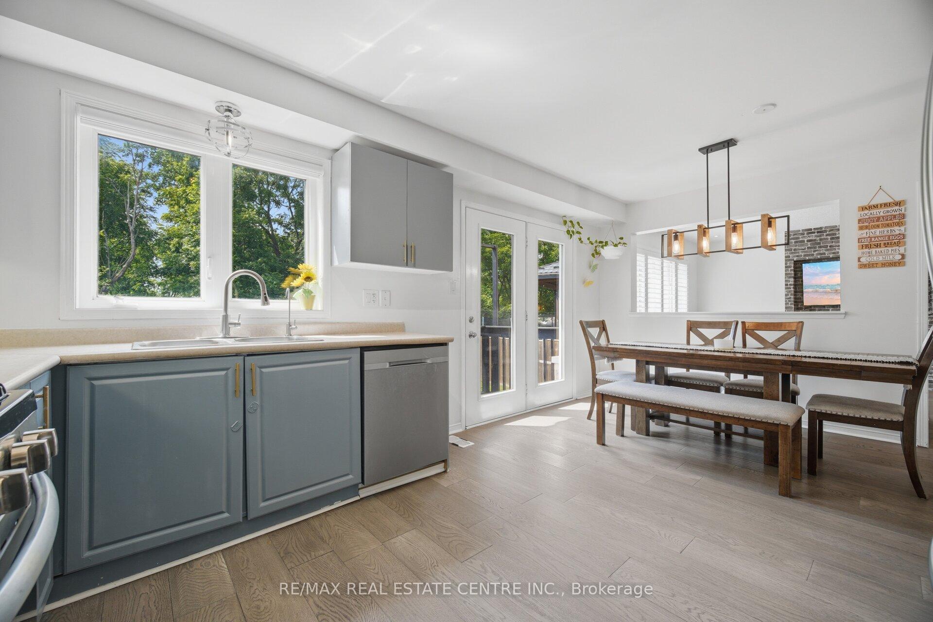 Photo 14 of 71 Barrett Avenue, Brantford, Echo Place — HOMEH