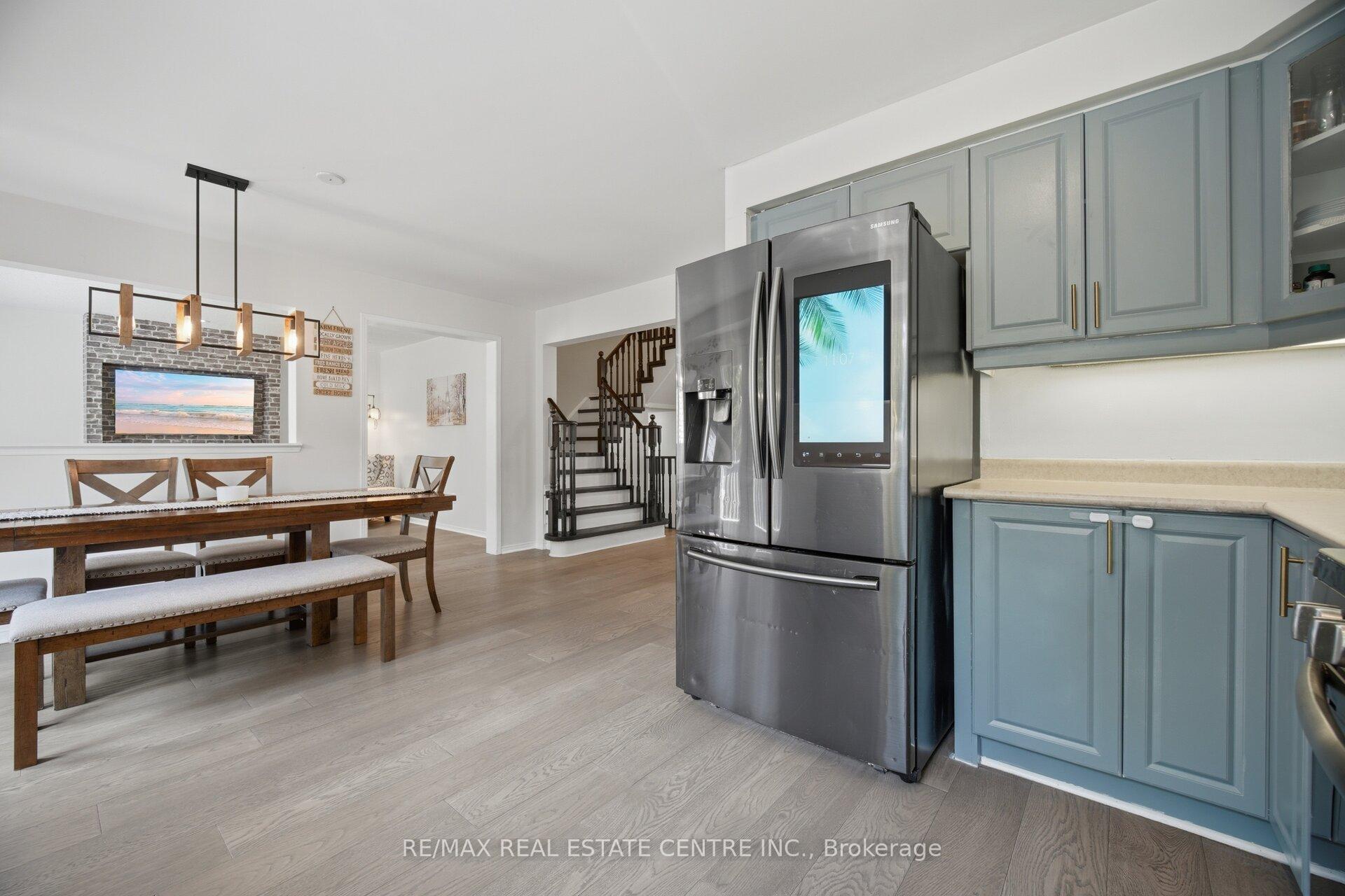 Photo 15 of 71 Barrett Avenue, Brantford, Echo Place — HOMEH