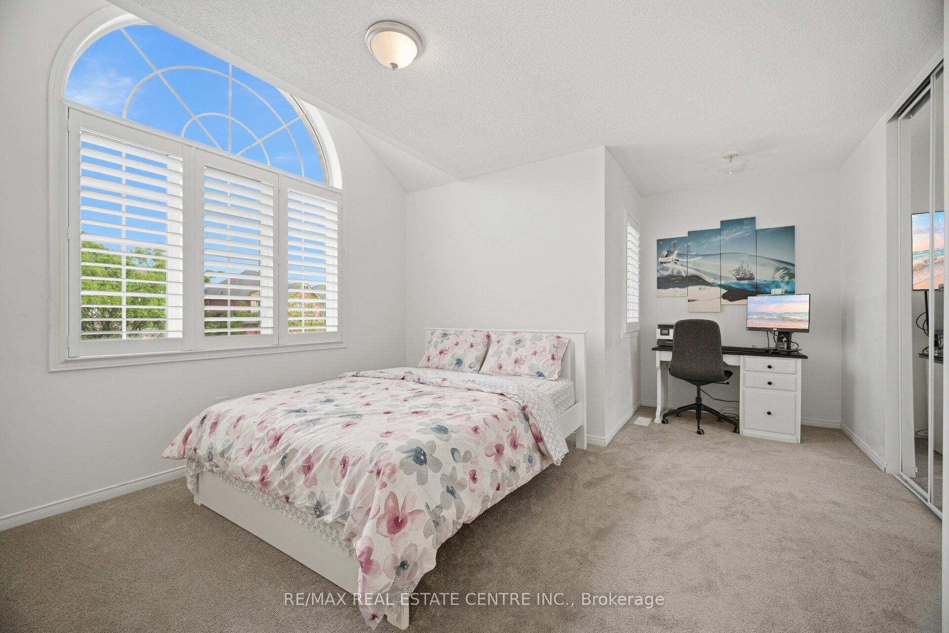 Photo 32 of 71 Barrett Avenue, Brantford, Echo Place — HOMEH