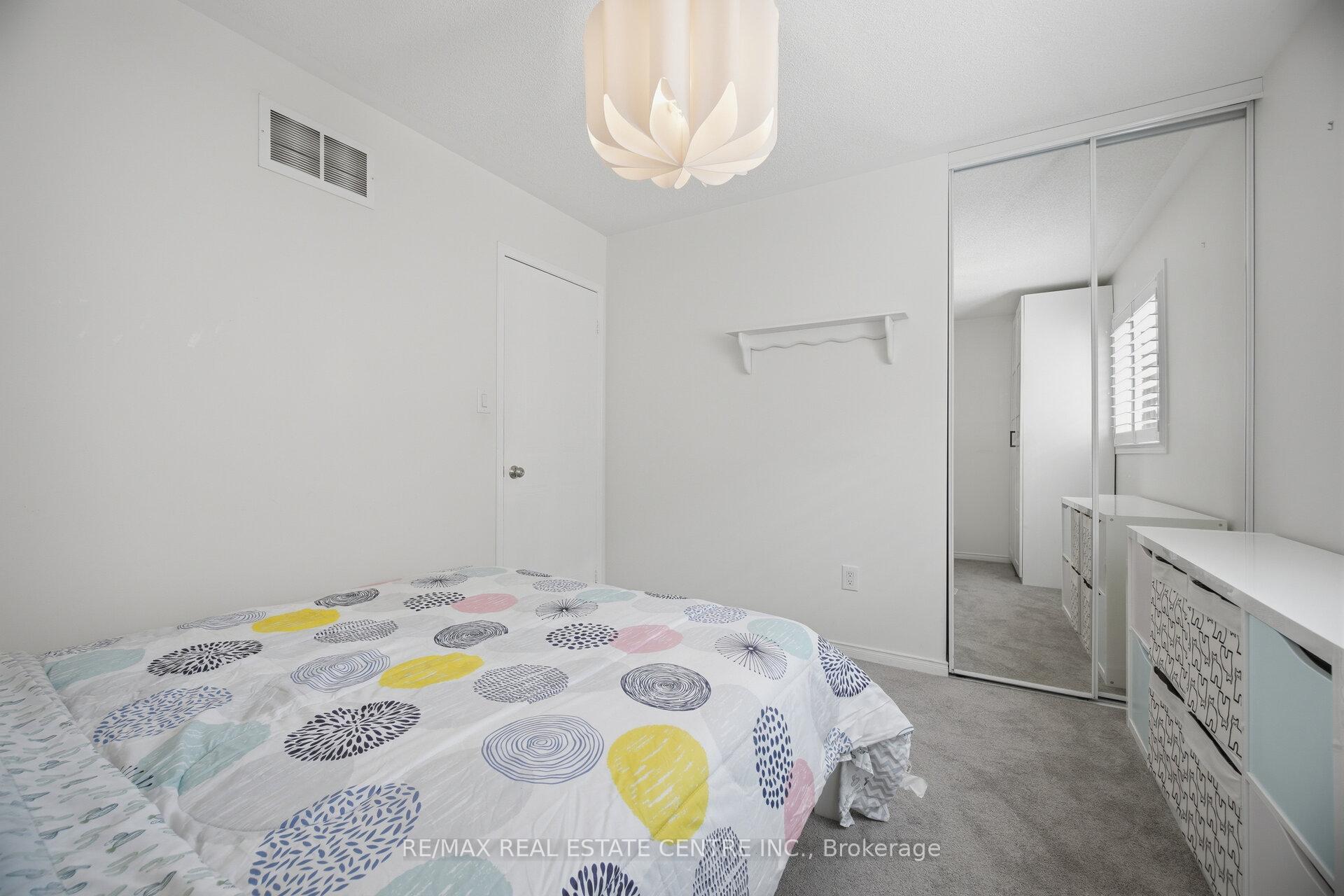 Photo 37 of 71 Barrett Avenue, Brantford, Echo Place — HOMEH