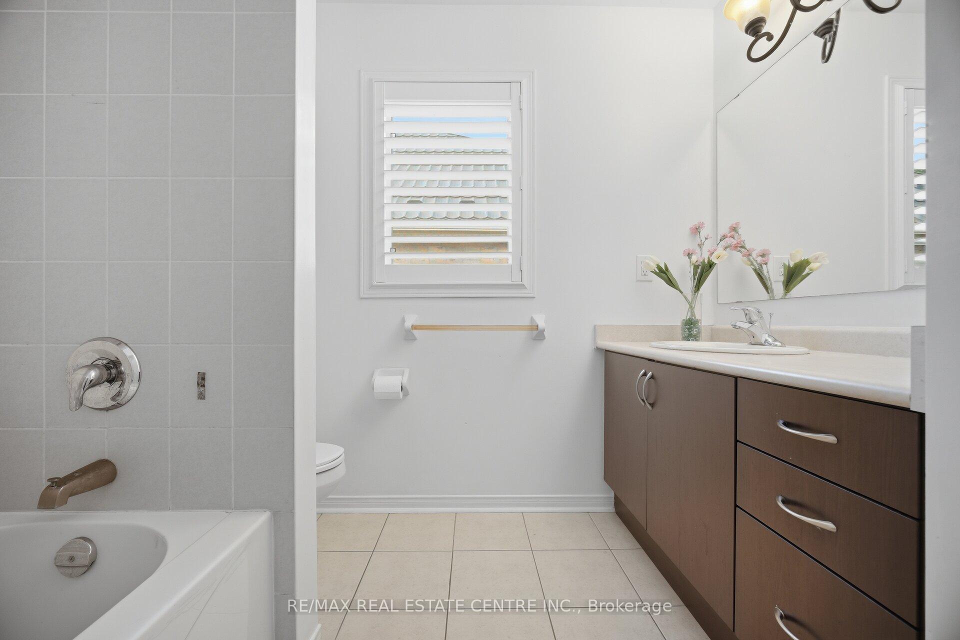 Photo 39 of 71 Barrett Avenue, Brantford, Echo Place — HOMEH