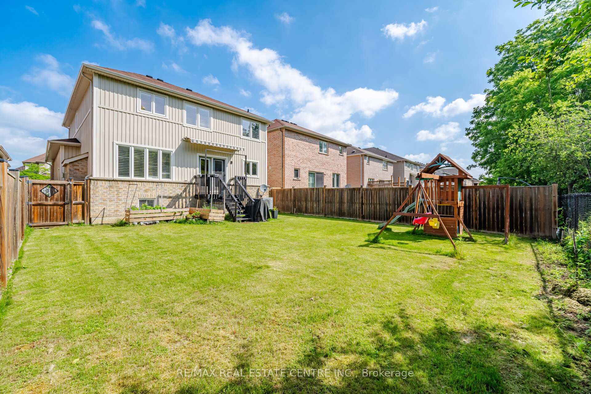 Photo 49 of 71 Barrett Avenue, Brantford, Echo Place — HOMEH