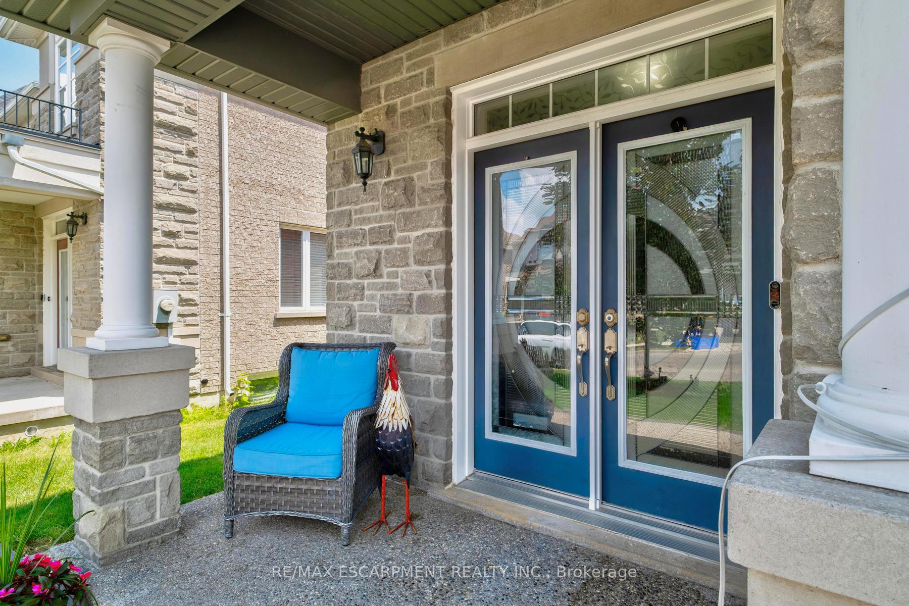 Photo 5 of 21 Summerberry Way, Hamilton, Carpenter — HOMEH