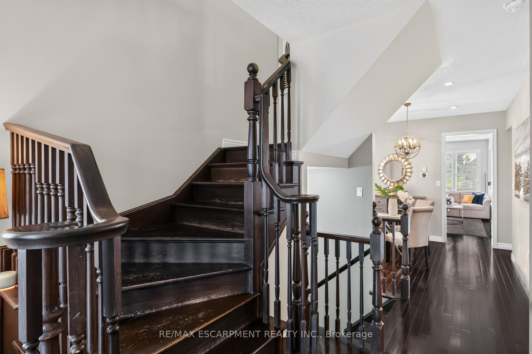 Photo 8 of 21 Summerberry Way, Hamilton, Carpenter — HOMEH