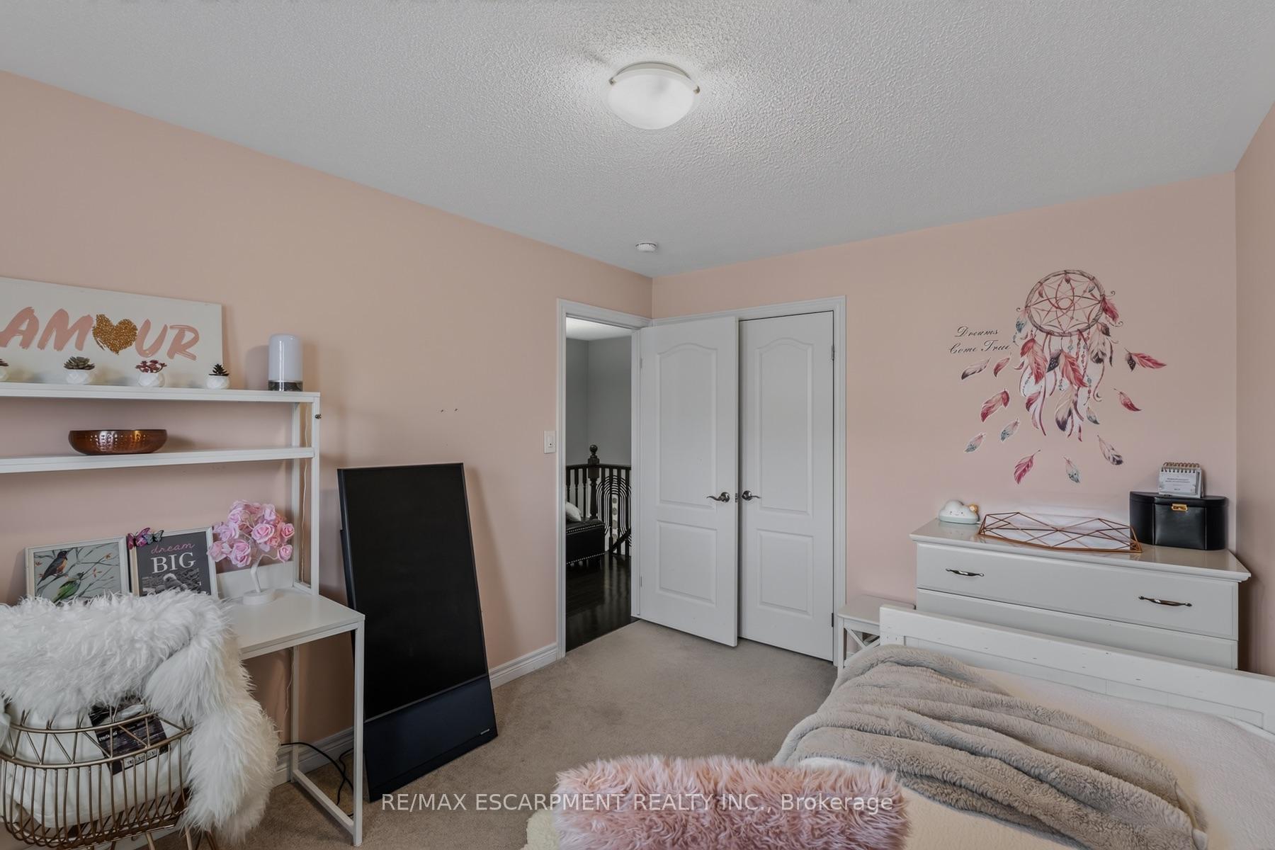 Photo 26 of 21 Summerberry Way, Hamilton, Carpenter — HOMEH