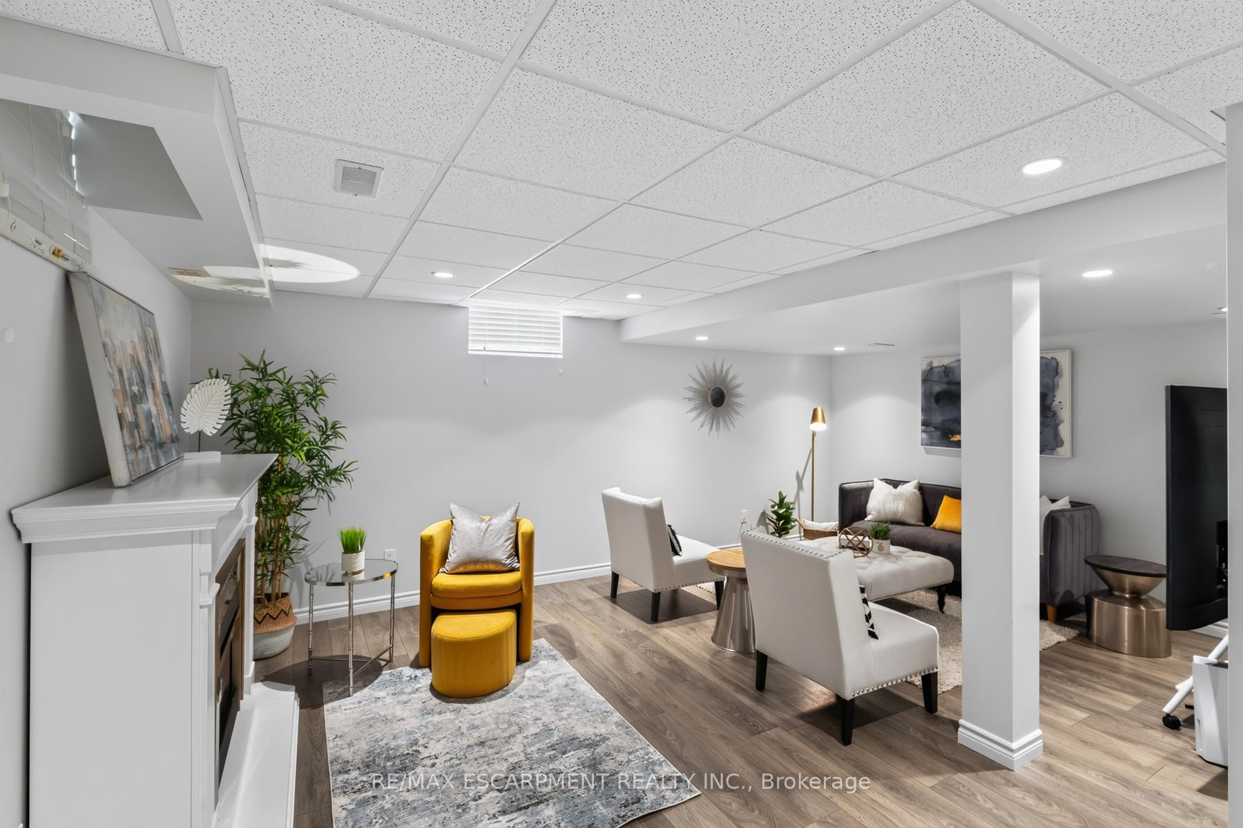 Photo 40 of 21 Summerberry Way, Hamilton, Carpenter — HOMEH