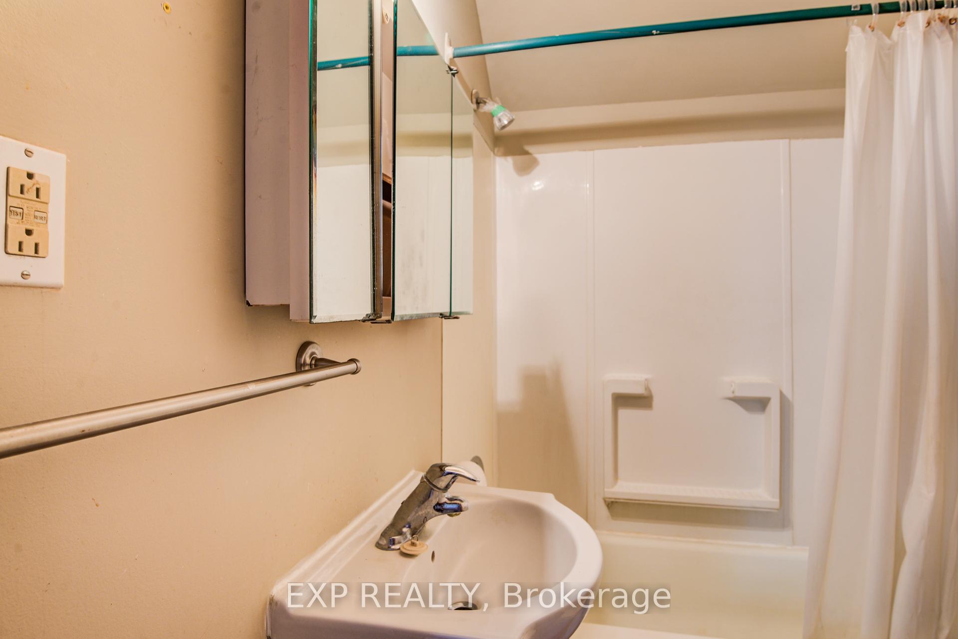 Photo 21 of 5 George Street S, Waterloo — HOMEH