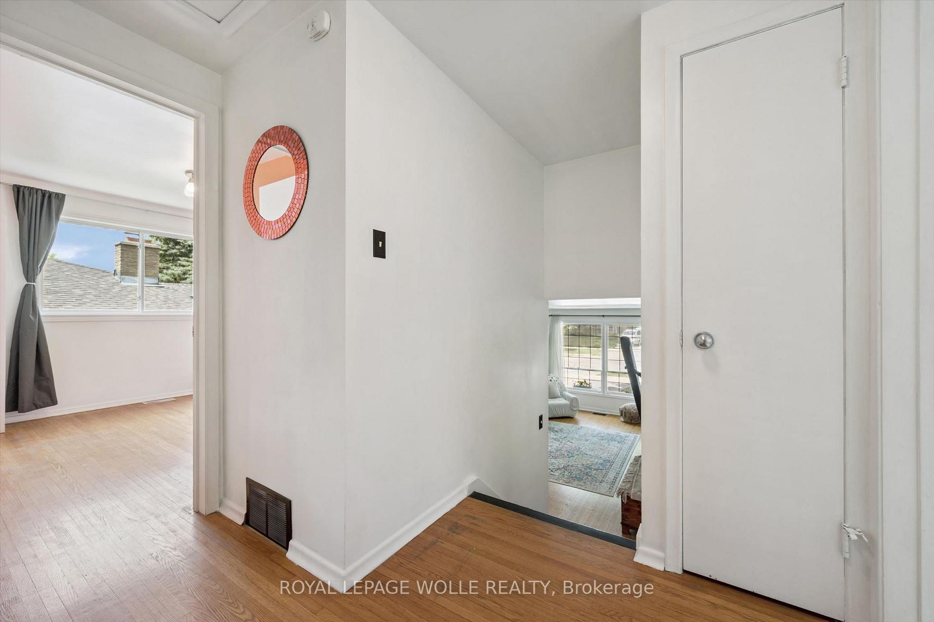 Photo 19 of 39 Shea Crescent, Kitchener, Laurentian Hills — HOMEH