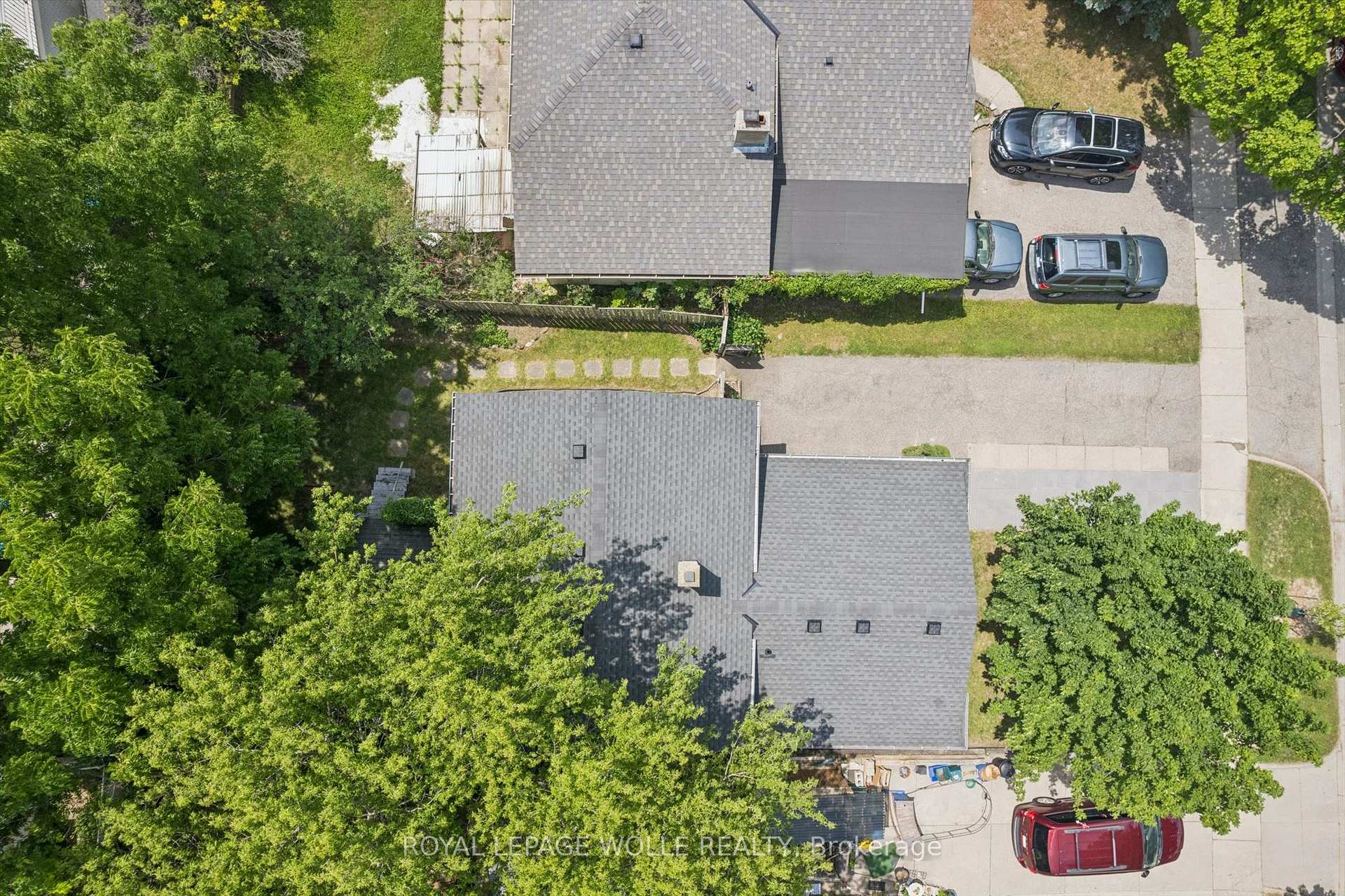Photo 40 of 39 Shea Crescent, Kitchener, Laurentian Hills — HOMEH