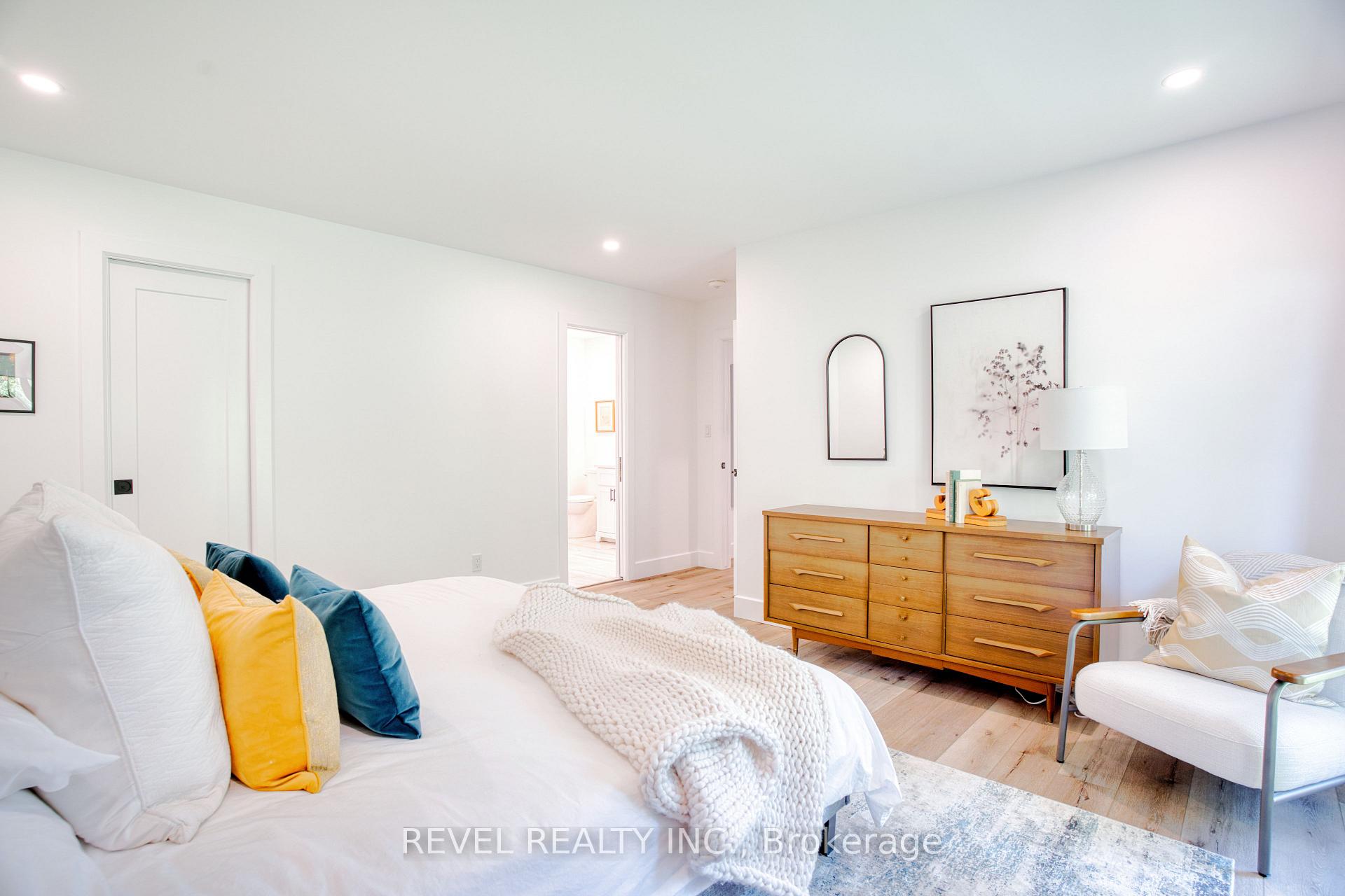 Photo 17 of 793 Green Lane, London, North P — HOMEH