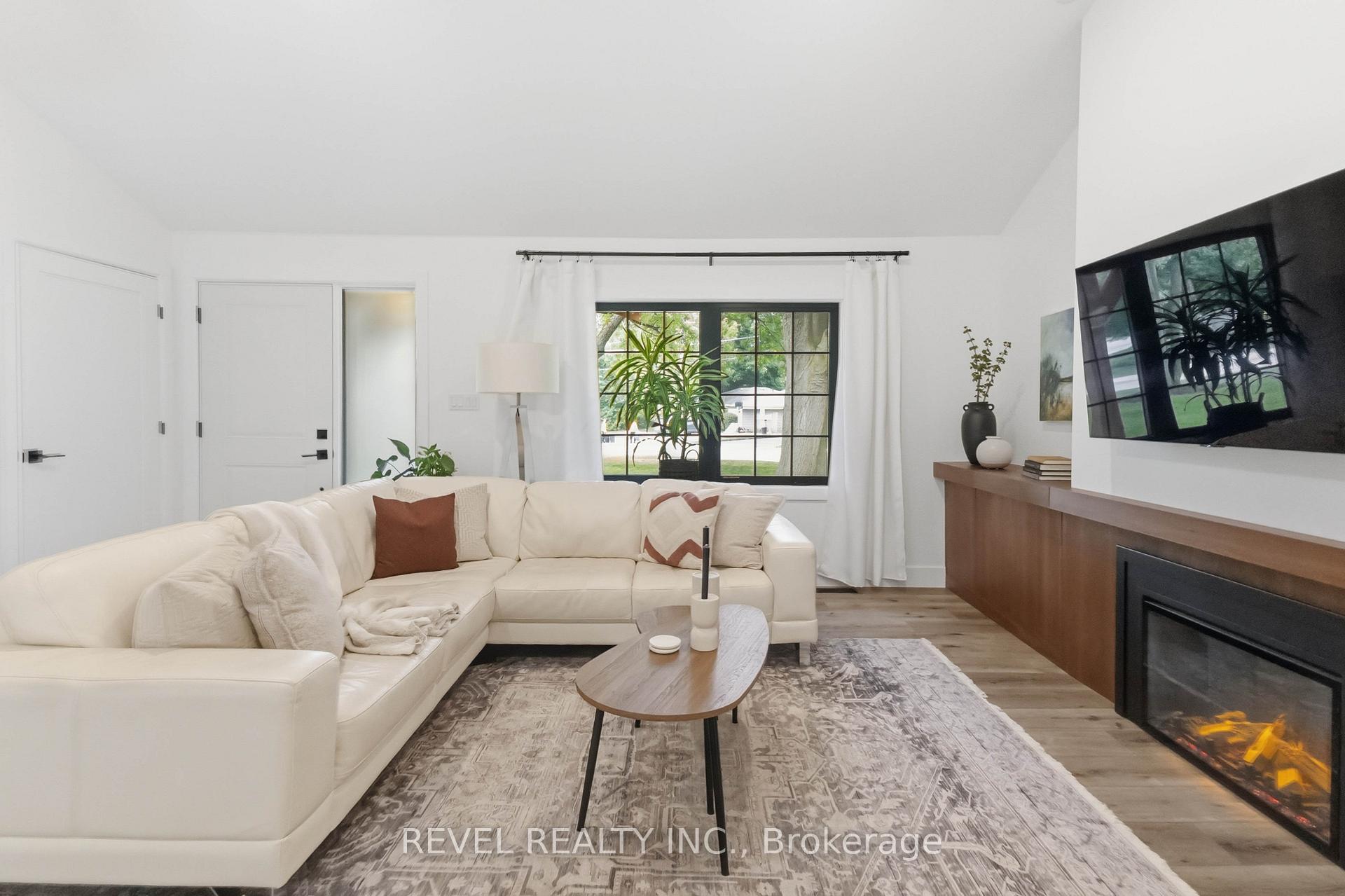 Photo 22 of 793 Green Lane, London, North P — HOMEH