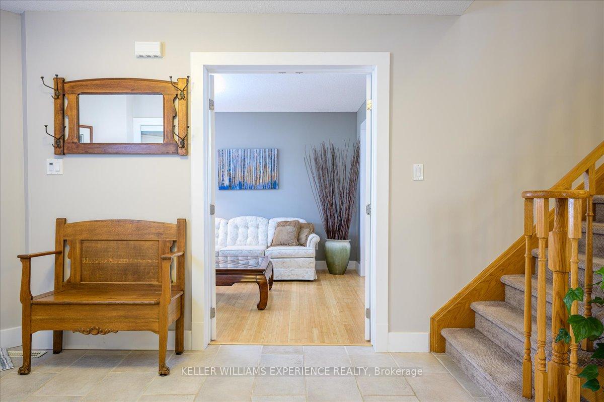 Photo 19 of 25 Muir Drive, Barrie, Ardagh — HOMEH