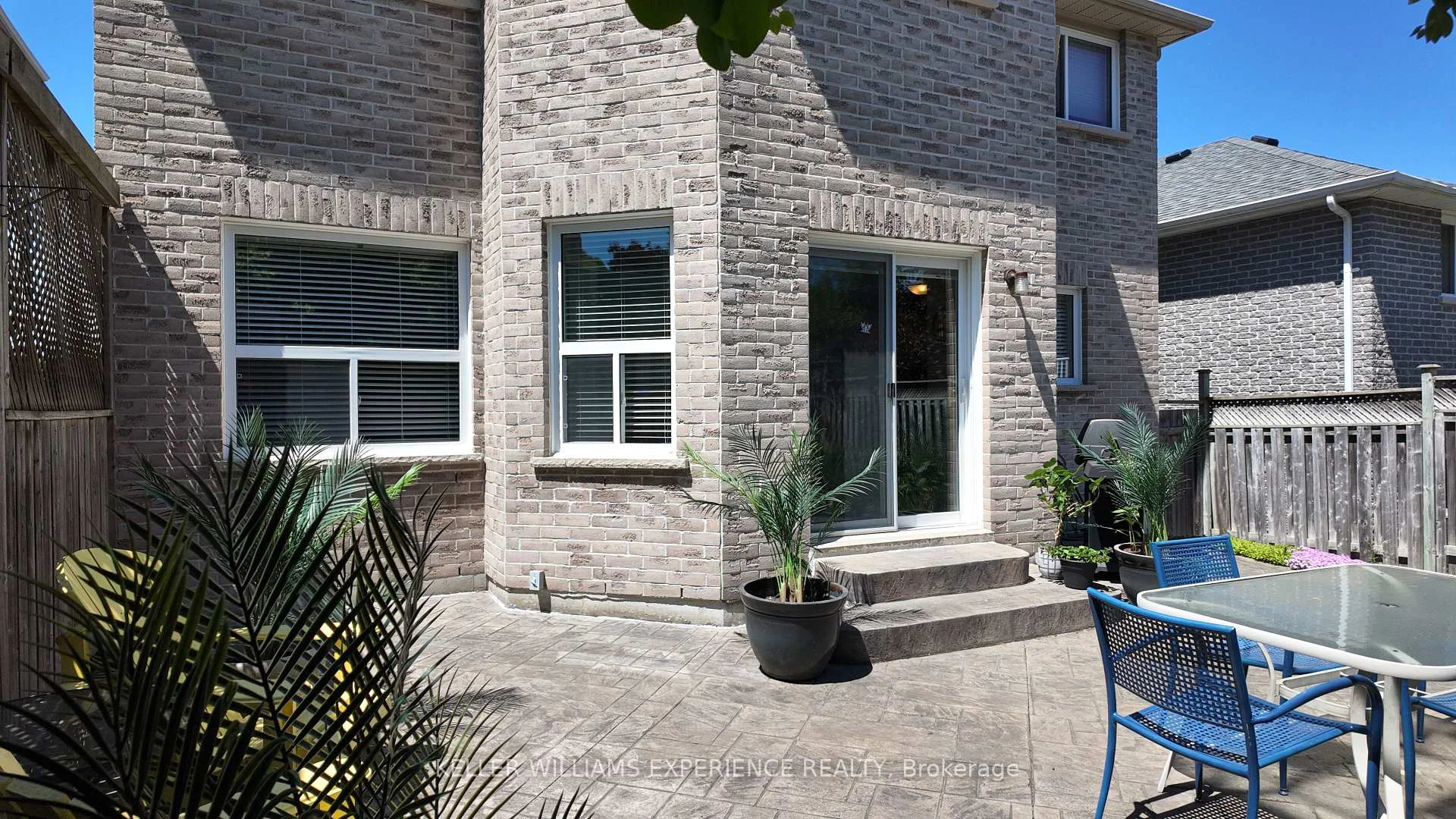 Photo 9 of 25 Muir Drive, Barrie, Ardagh — HOMEH