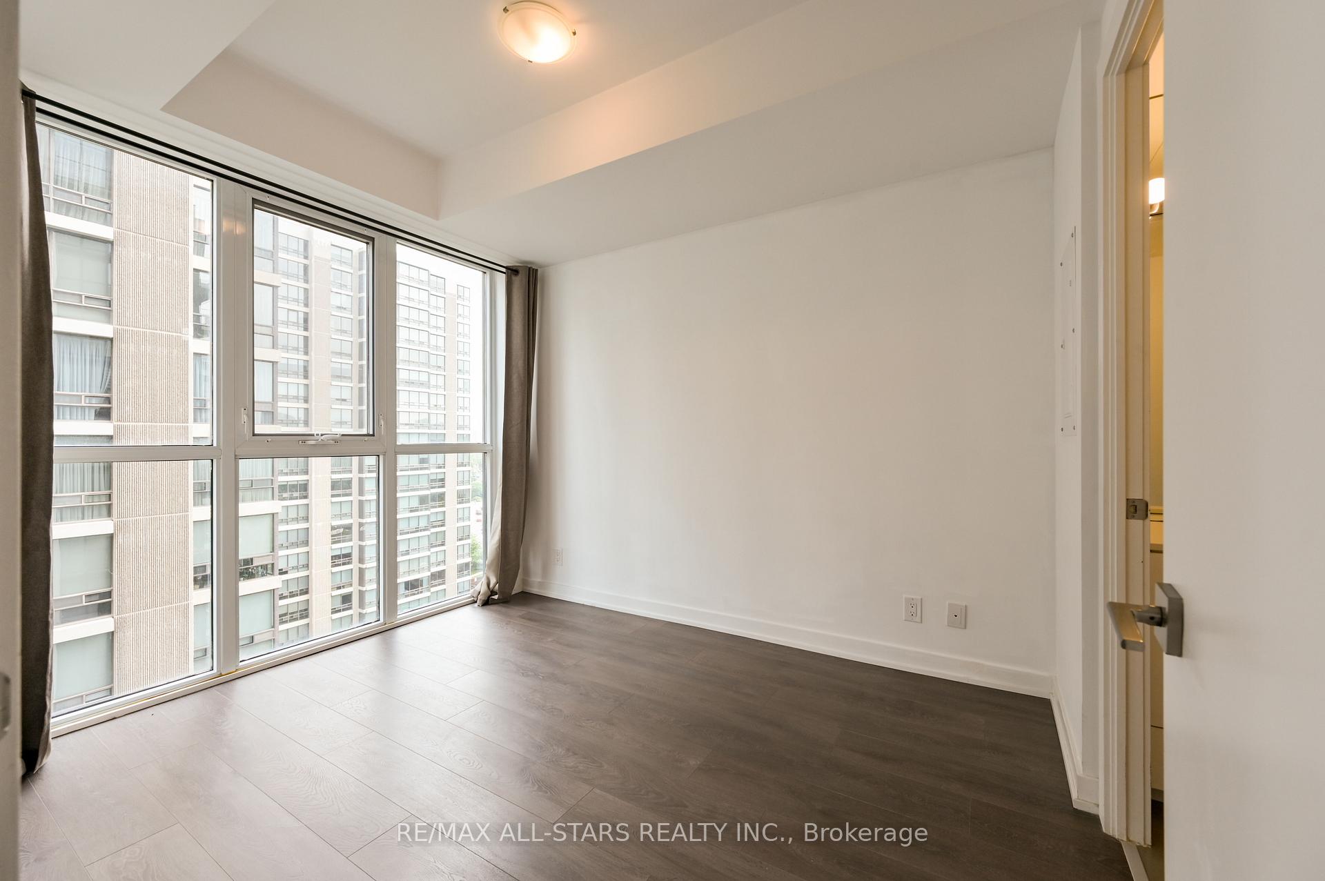 Photo 8 of Unit 1001, 609 Avenue Road, Toronto, Yonge-St. Clair — HOMEH