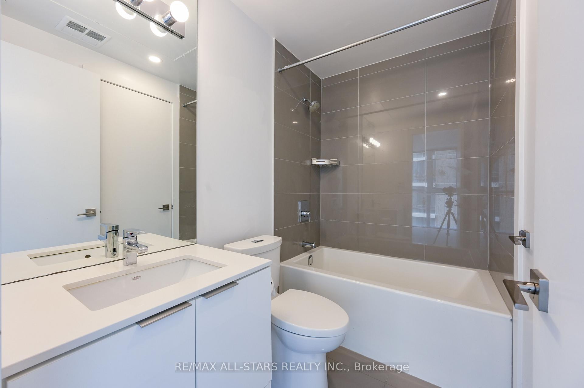 Photo 10 of Unit 1001, 609 Avenue Road, Toronto, Yonge-St. Clair — HOMEH