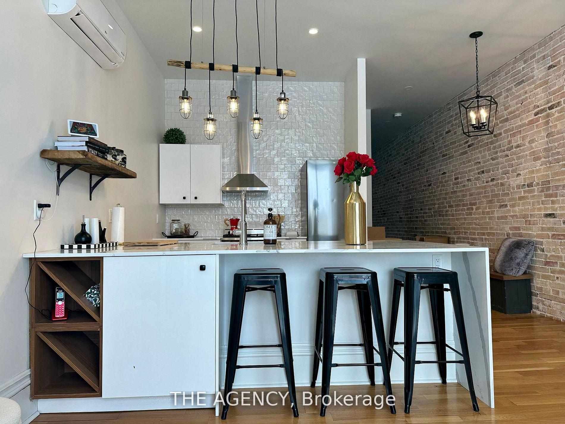 Photo 3 of 73 Grand River Street N, Brant, Paris — HOMEH