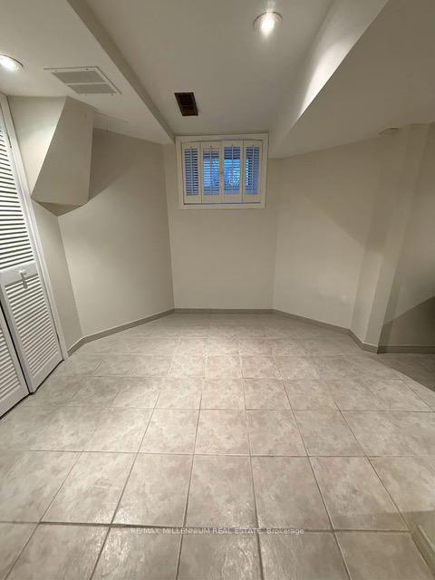 Photo 9 of Unit Basement, 180 Cottingham Street, Toronto, Casa Loma — HOMEH
