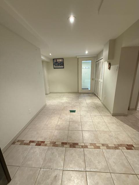 Photo 13 of Unit Basement, 180 Cottingham Street, Toronto, Casa Loma — HOMEH