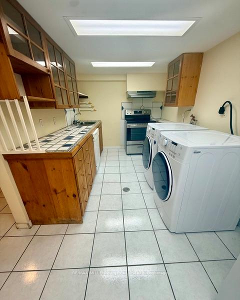 Photo 11 of Unit Basement, 180 Cottingham Street, Toronto, Casa Loma — HOMEH