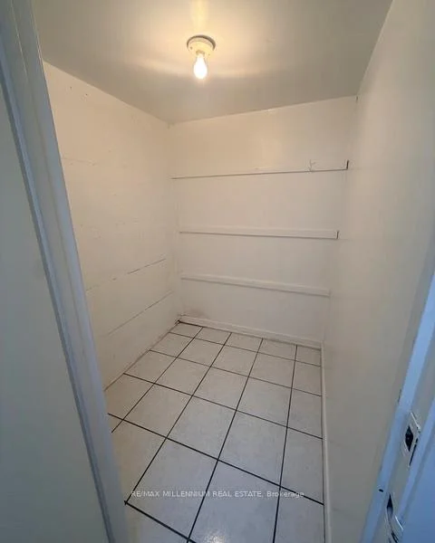 Photo 17 of Unit Basement, 180 Cottingham Street, Toronto, Casa Loma — HOMEH