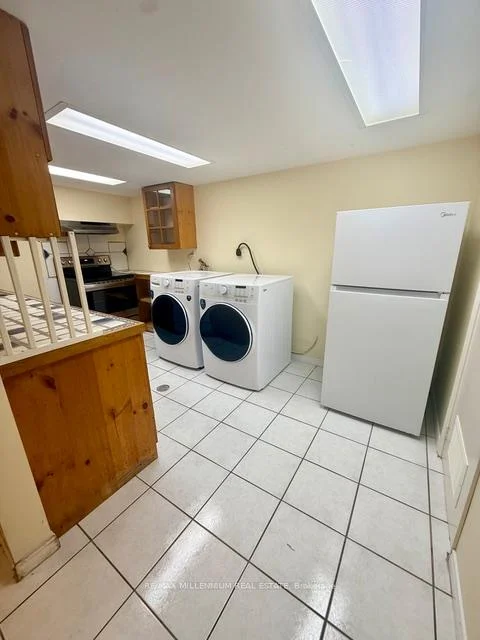 Photo 18 of Unit Basement, 180 Cottingham Street, Toronto, Casa Loma — HOMEH
