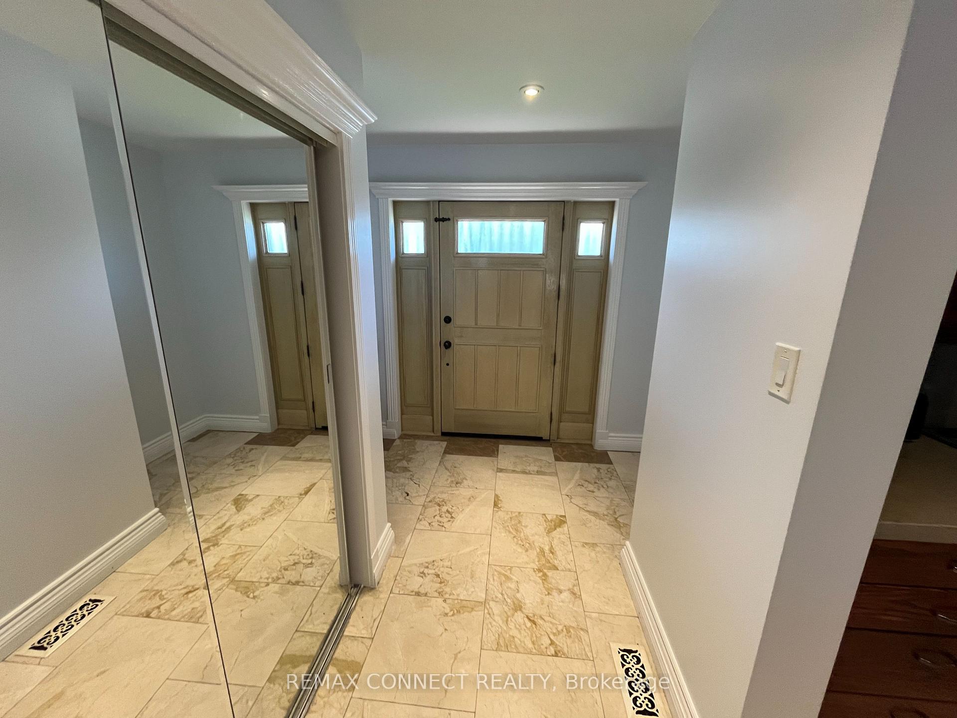 Photo 4 of 12 Brock Street, Ajax, Central — HOMEH