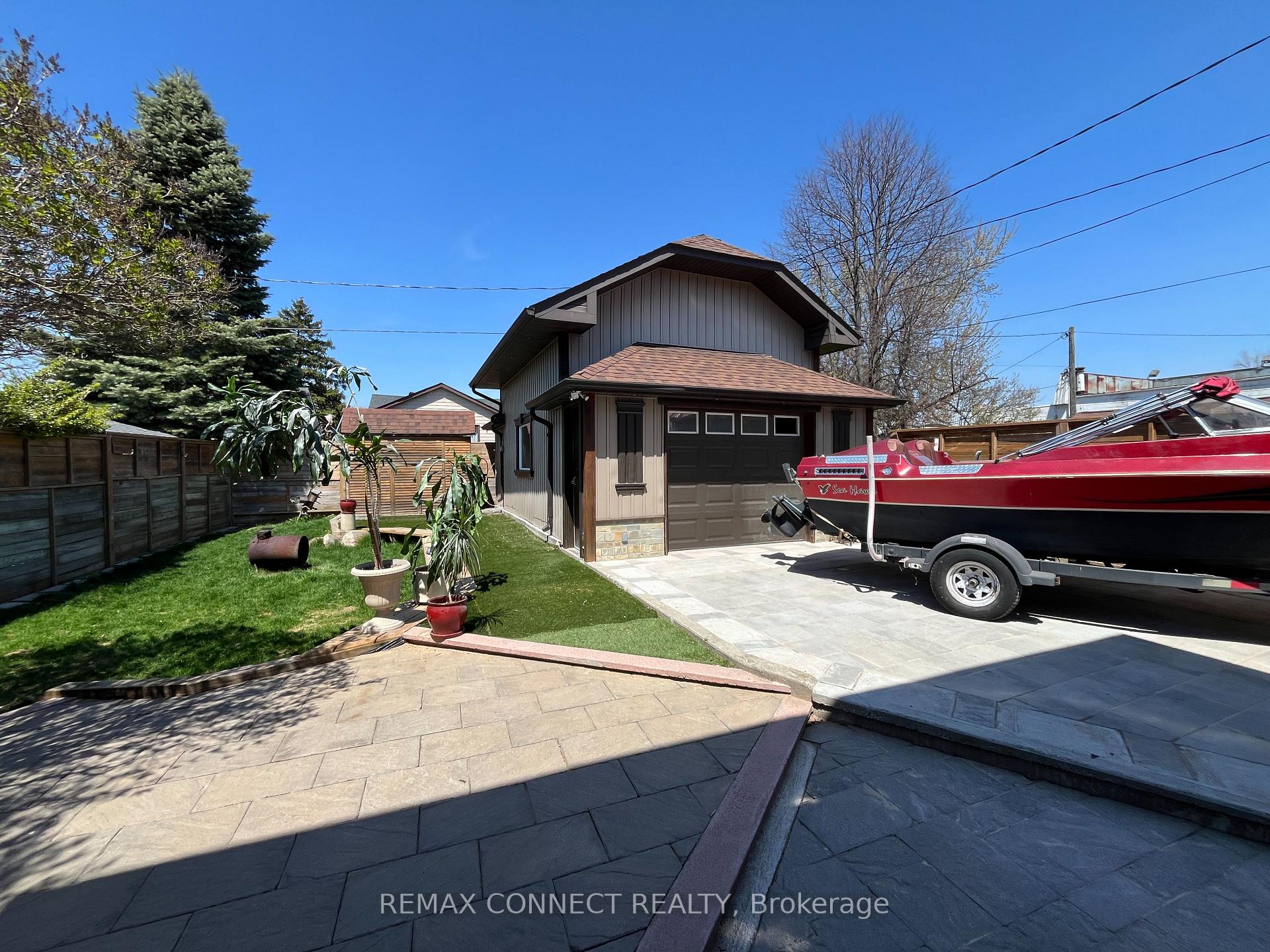 Photo 43 of 12 Brock Street, Ajax, Central — HOMEH