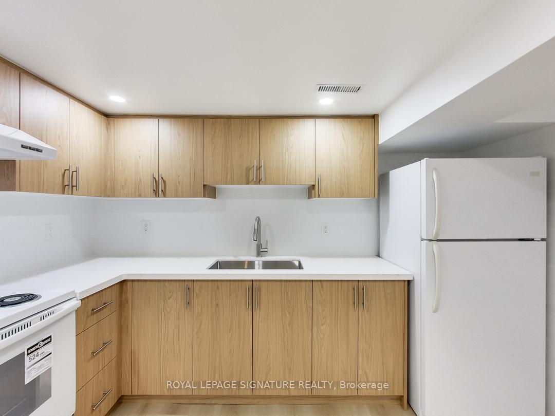 Photo 22 of Unit Bsmt, 896 Bathurst Street, Toronto, The Annex — HOMEH