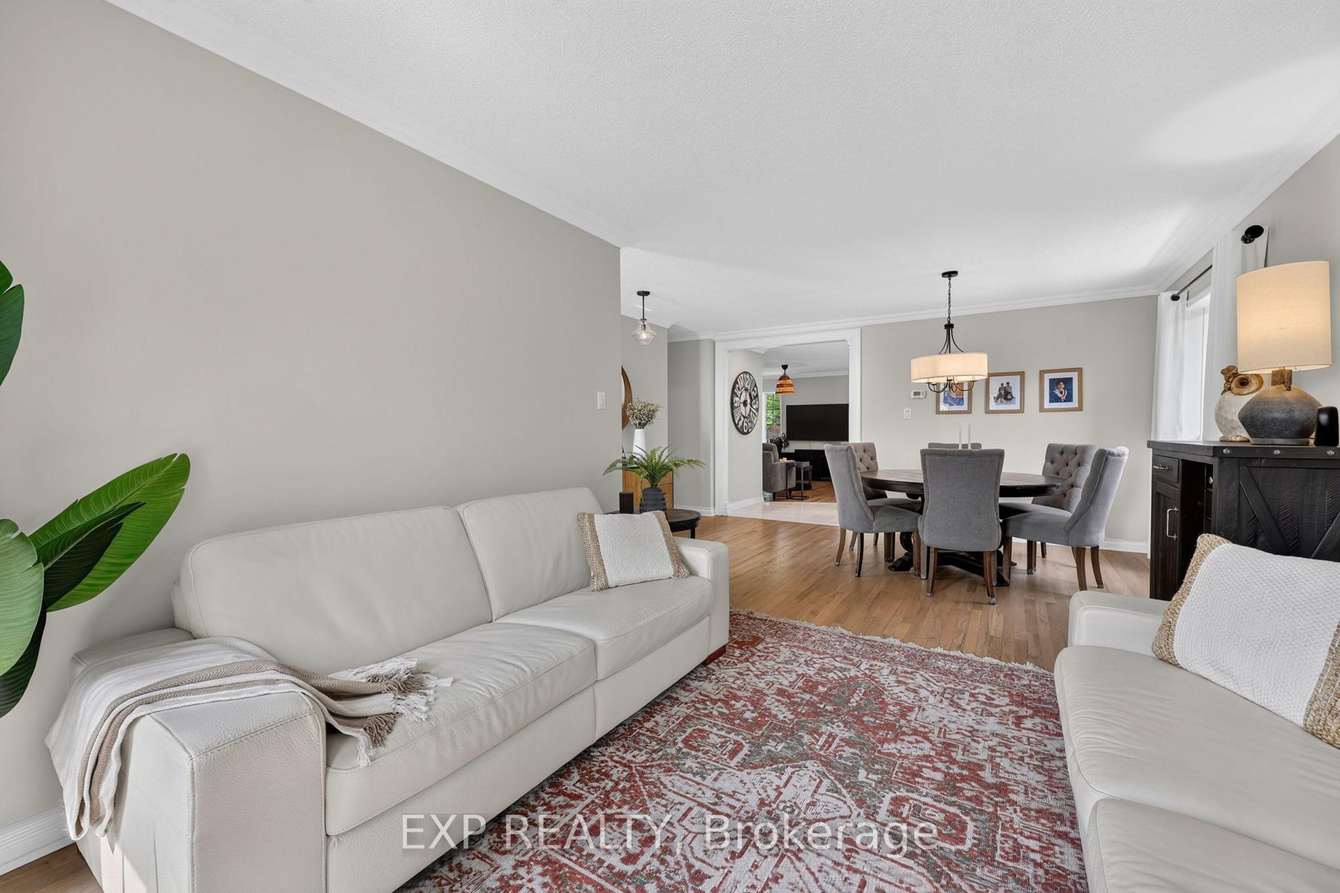Photo 11 of 129 Golden Meadow Road, Barrie, Bayshore — HOMEH