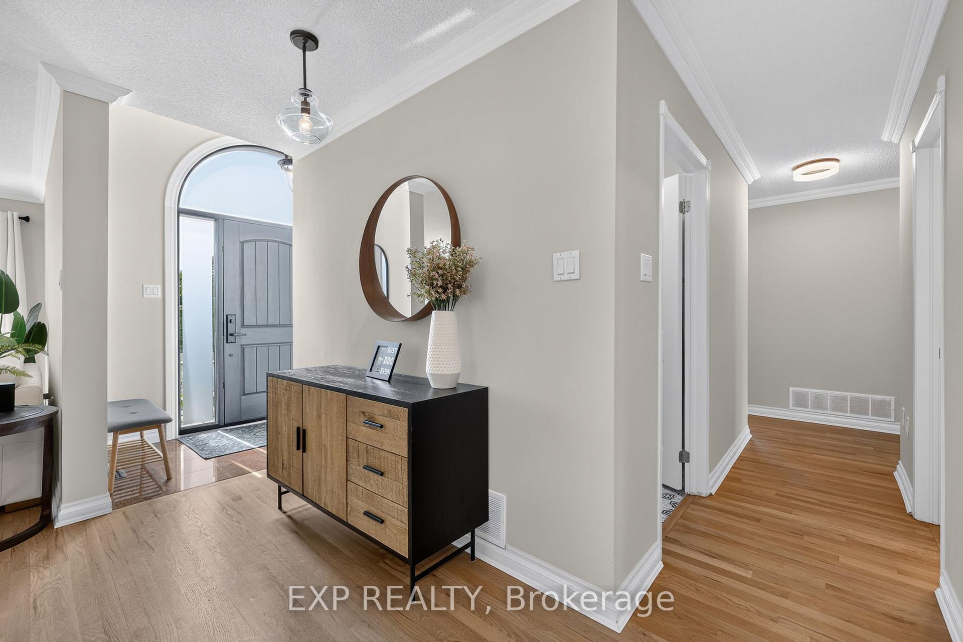 Photo 12 of 129 Golden Meadow Road, Barrie, Bayshore — HOMEH