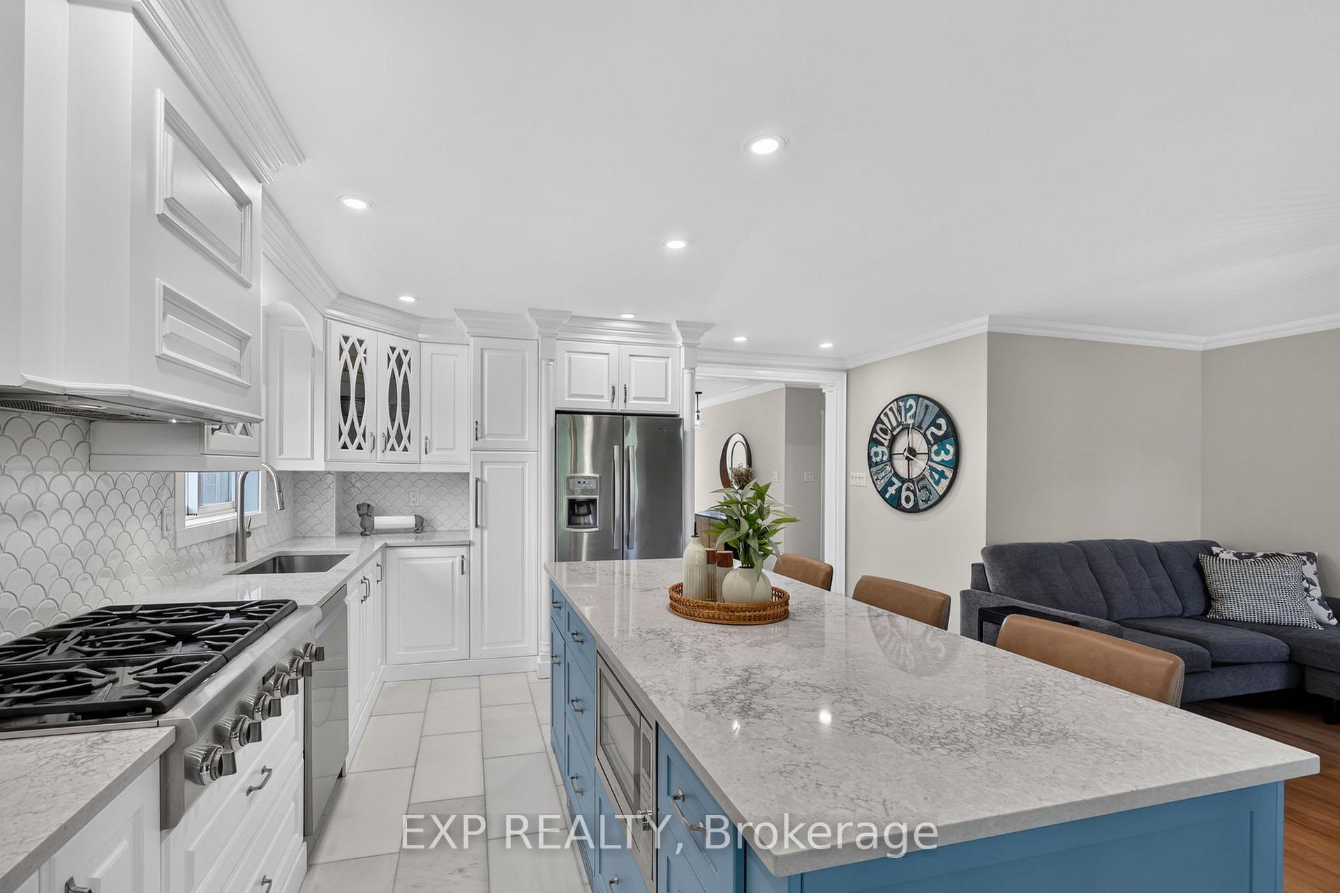 Photo 17 of 129 Golden Meadow Road, Barrie, Bayshore — HOMEH
