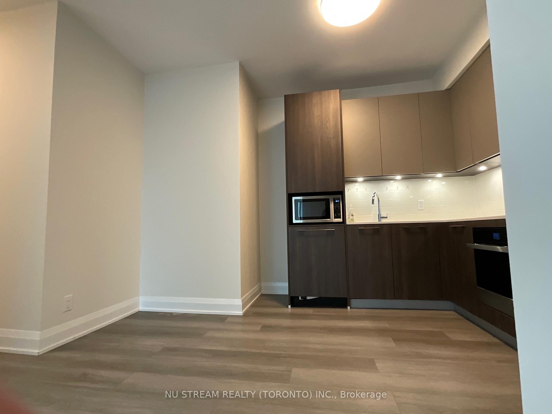 Photo 3 of Unit 1809, 18 Water Walk Drive, Markham, Unionville — HOMEH