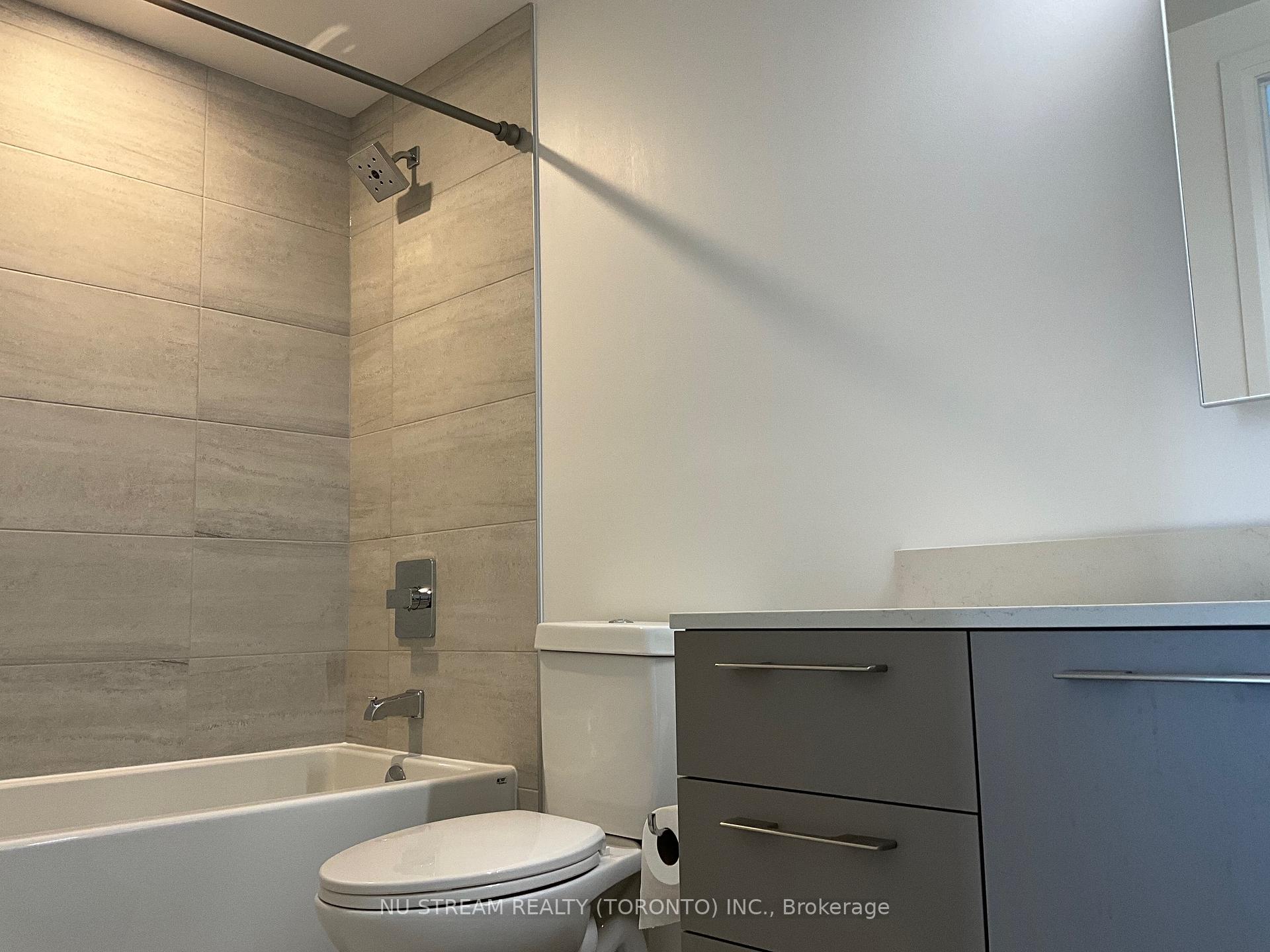 Photo 17 of Unit 1809, 18 Water Walk Drive, Markham, Unionville — HOMEH