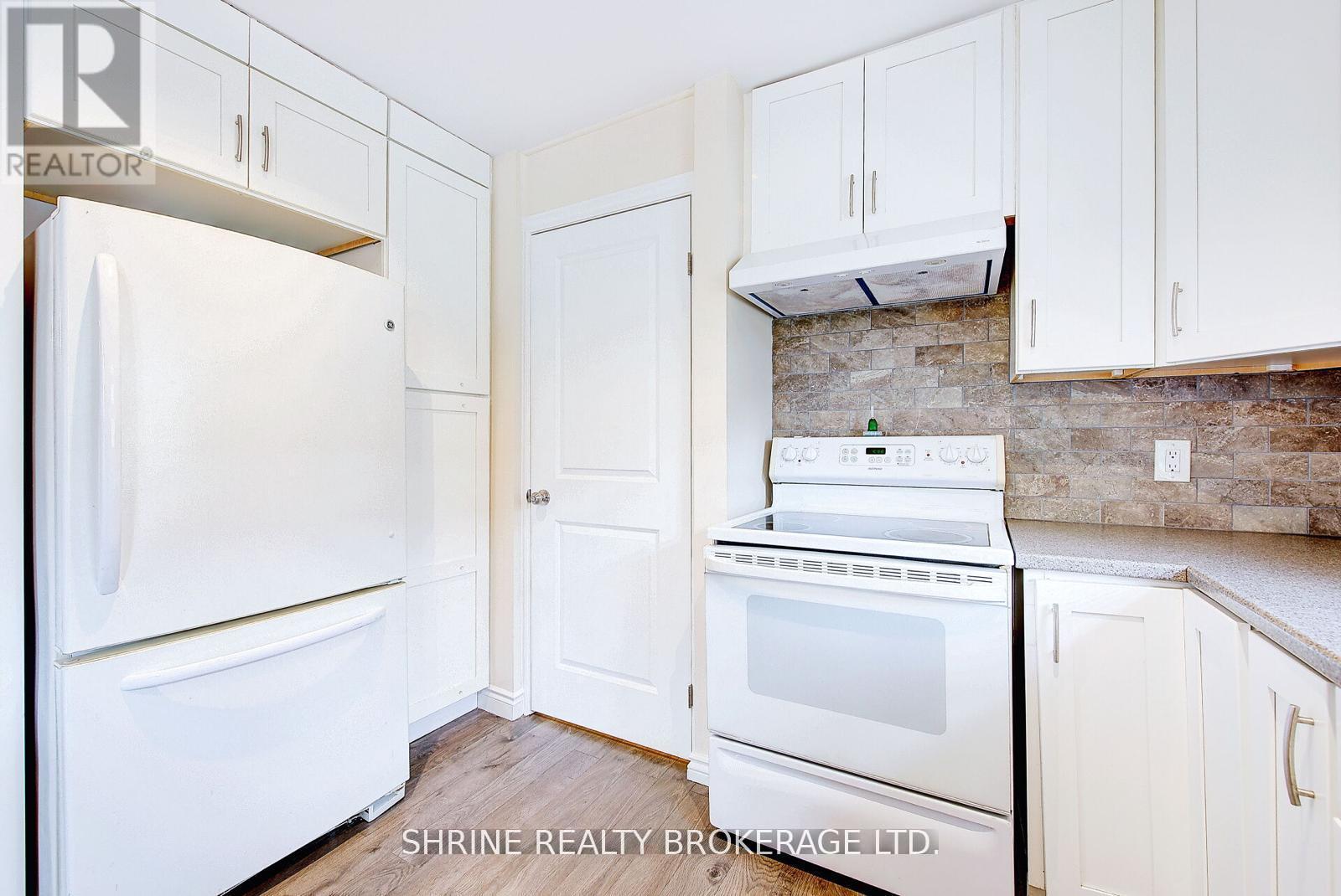 Photo 5 of 259 Sanders Street W, London, East M — HOMEH