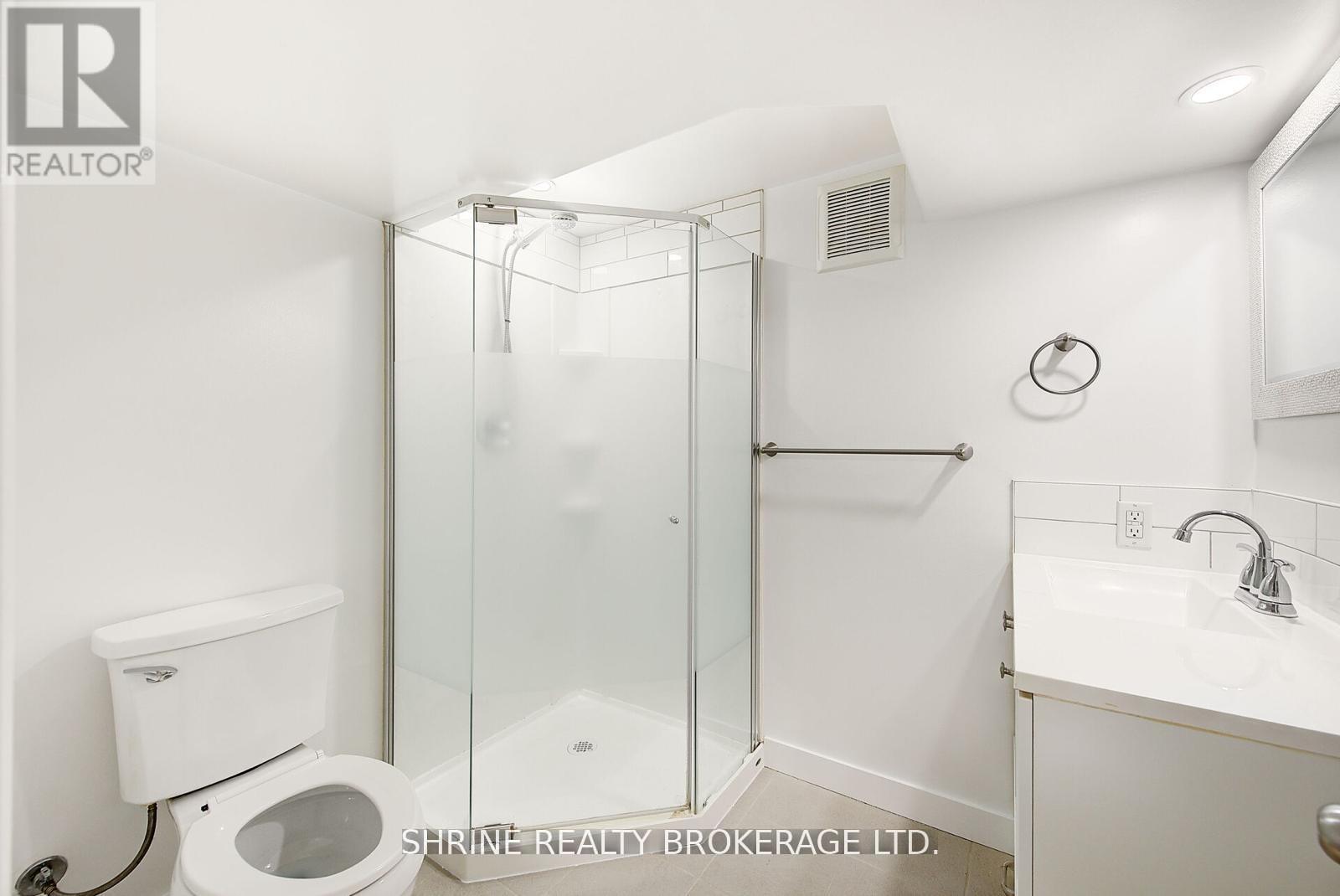 Photo 9 of 259 Sanders Street W, London, East M — HOMEH