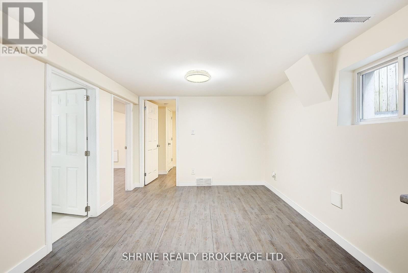 Photo 11 of 259 Sanders Street W, London, East M — HOMEH