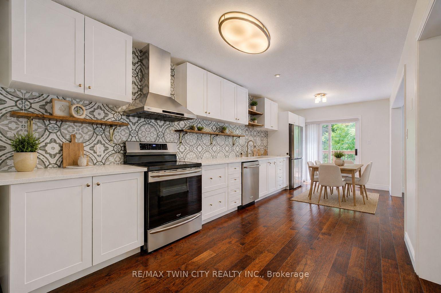 Photo 6 of 569 Violet Street, Waterloo, Columbia Forest/Clair Hills — HOMEH
