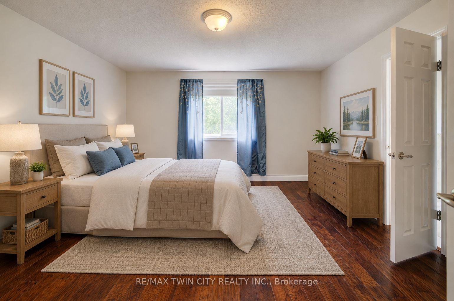 Photo 13 of 569 Violet Street, Waterloo, Columbia Forest/Clair Hills — HOMEH