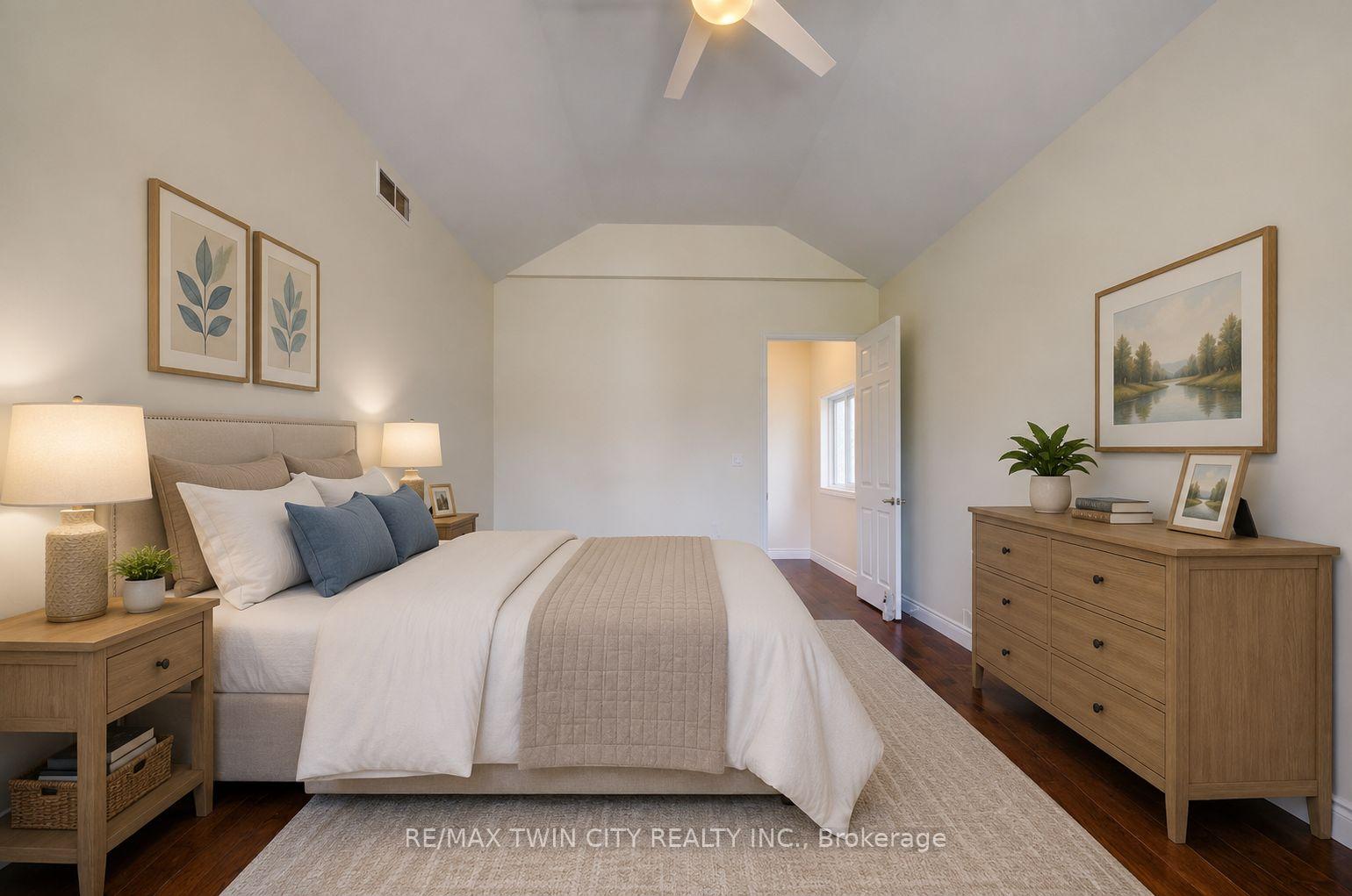 Photo 16 of 569 Violet Street, Waterloo, Columbia Forest/Clair Hills — HOMEH